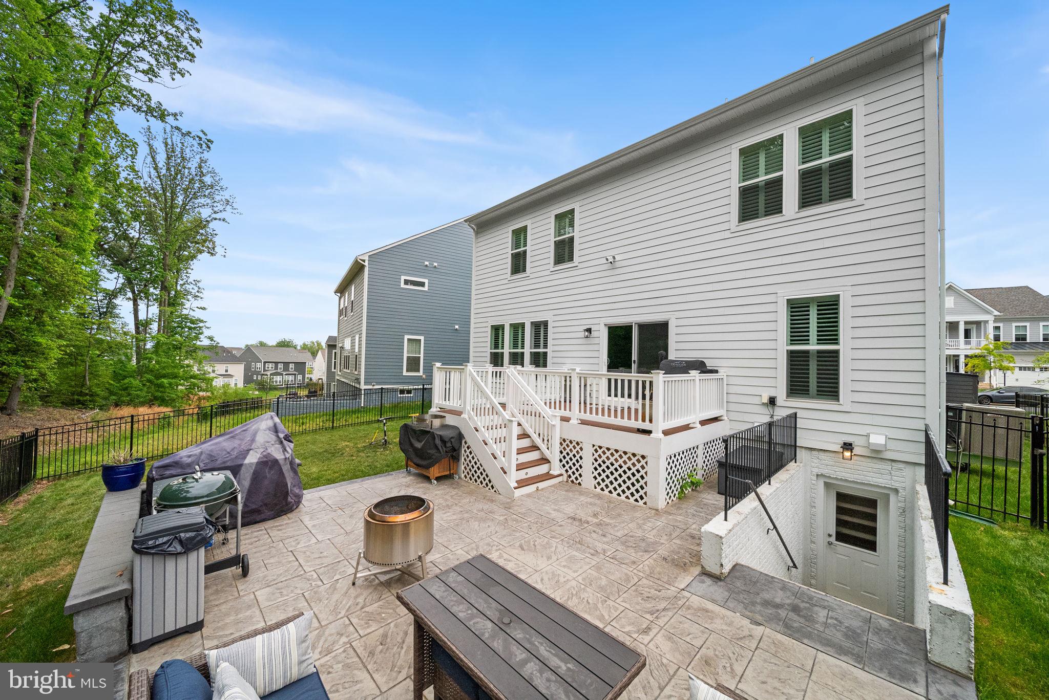 POTOMAC SHORES - Residential