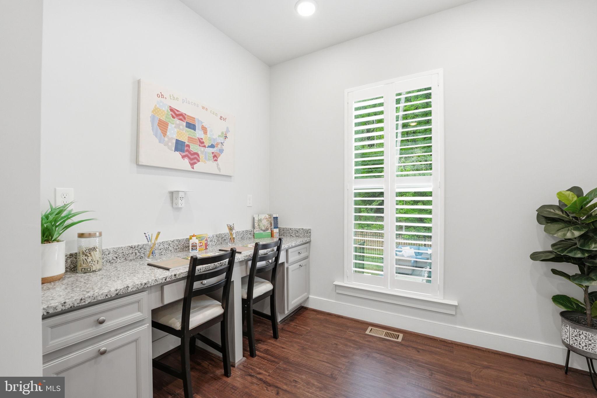 POTOMAC SHORES - Residential
