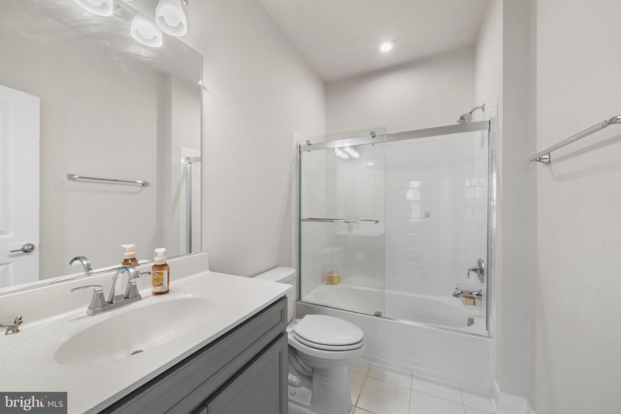 POTOMAC SHORES - Residential