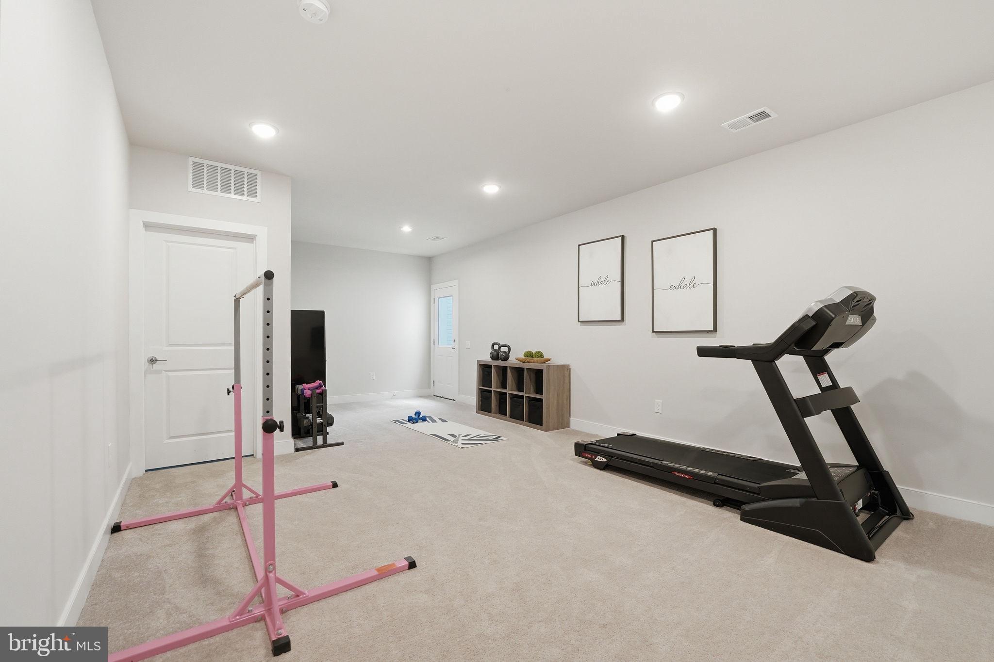 POTOMAC SHORES - Residential