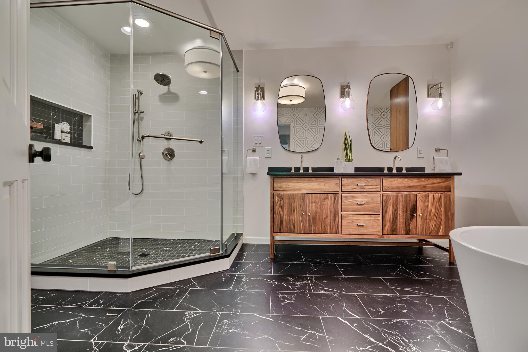 ALTA VISTA - Residential