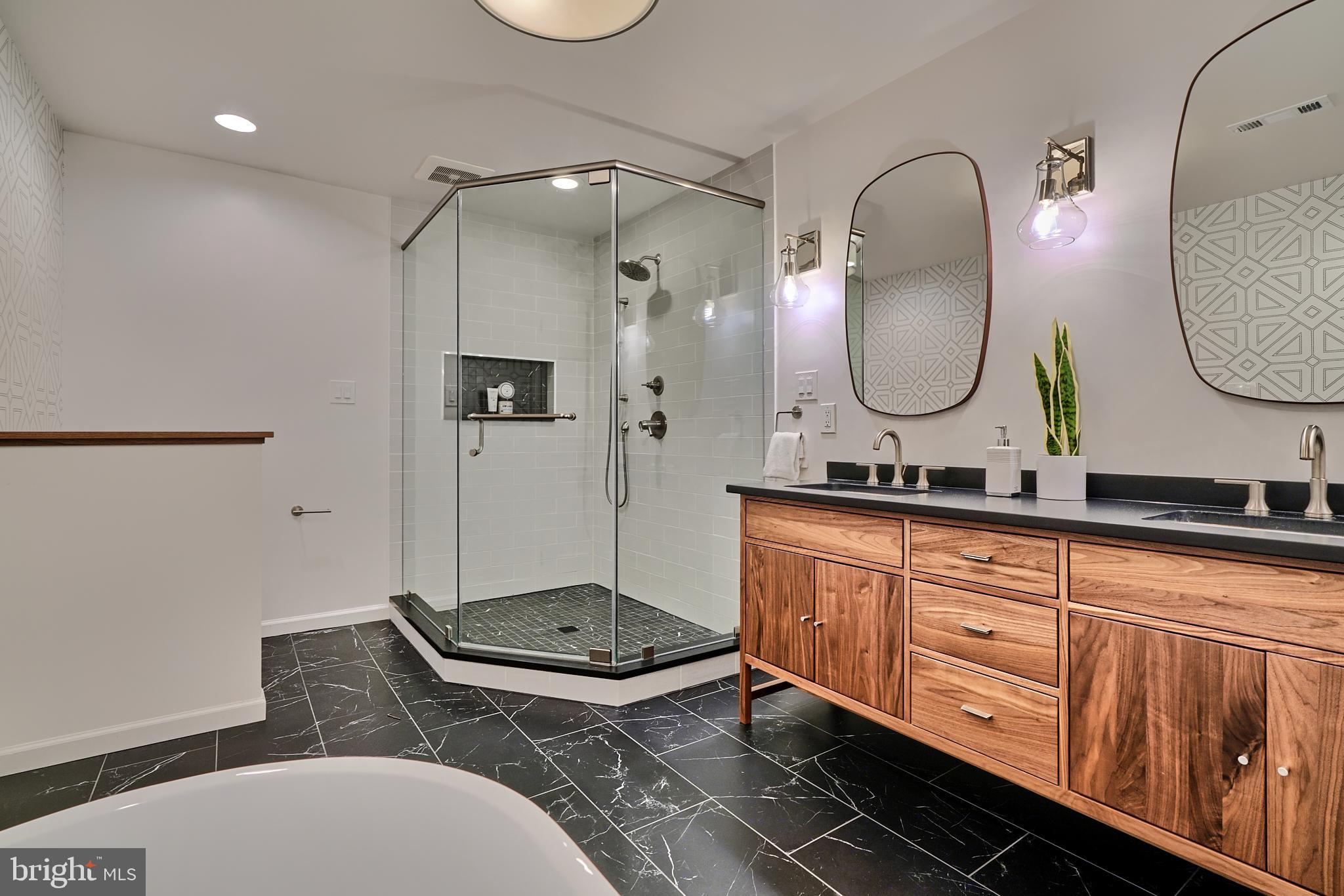 ALTA VISTA - Residential