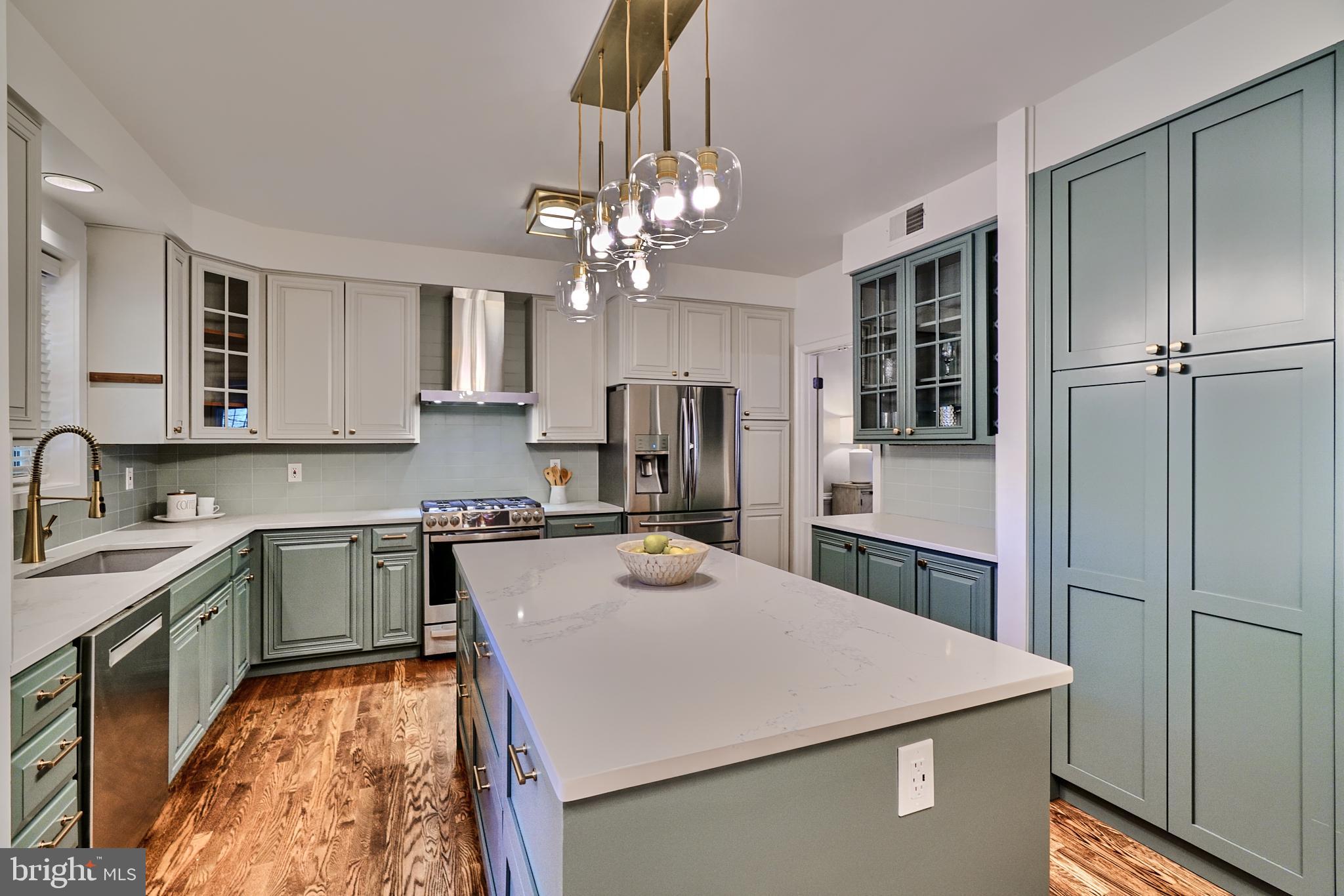 ALTA VISTA - Residential