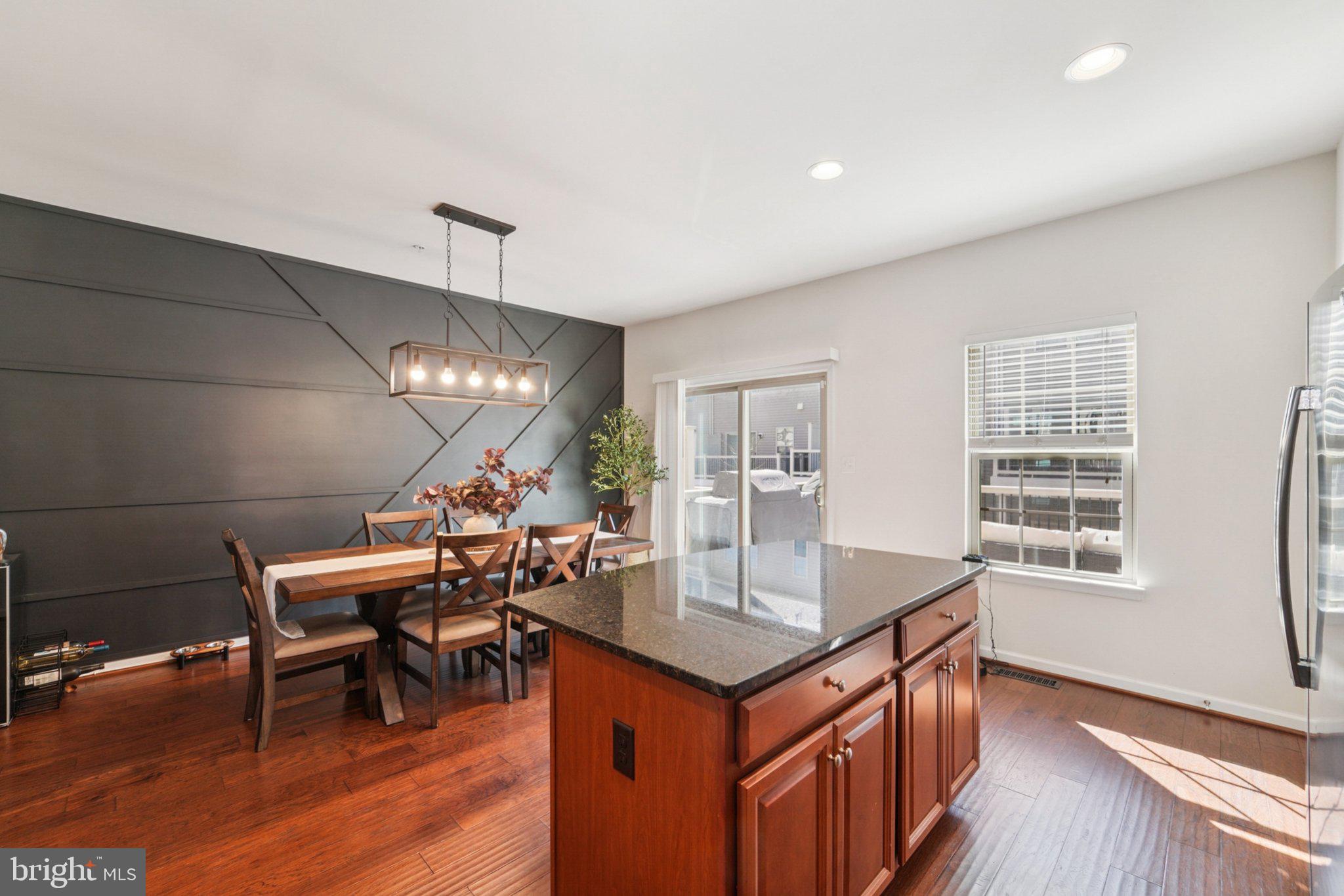 O'DONNELL SQUARE - Residential