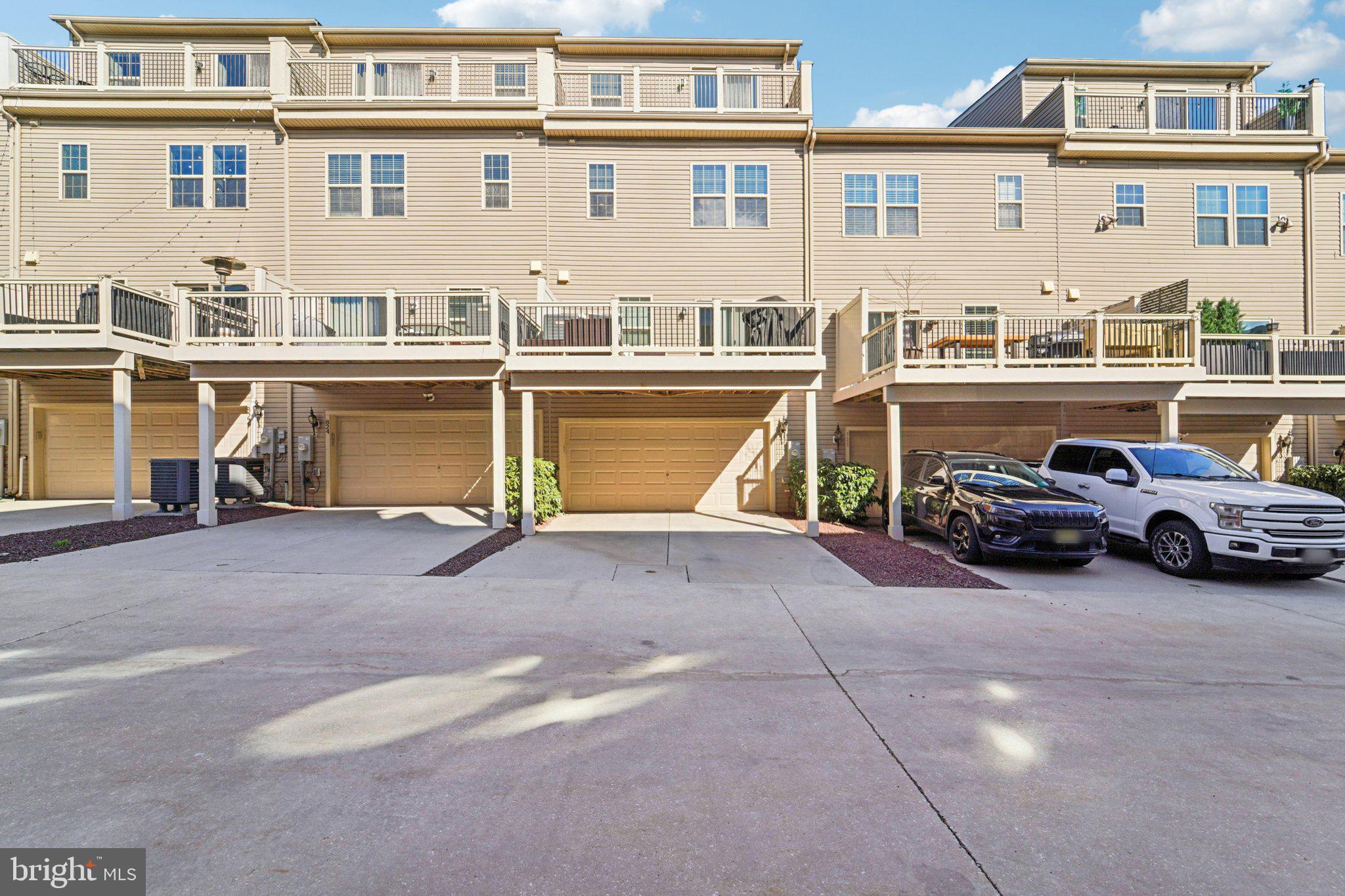 O'DONNELL SQUARE - Residential