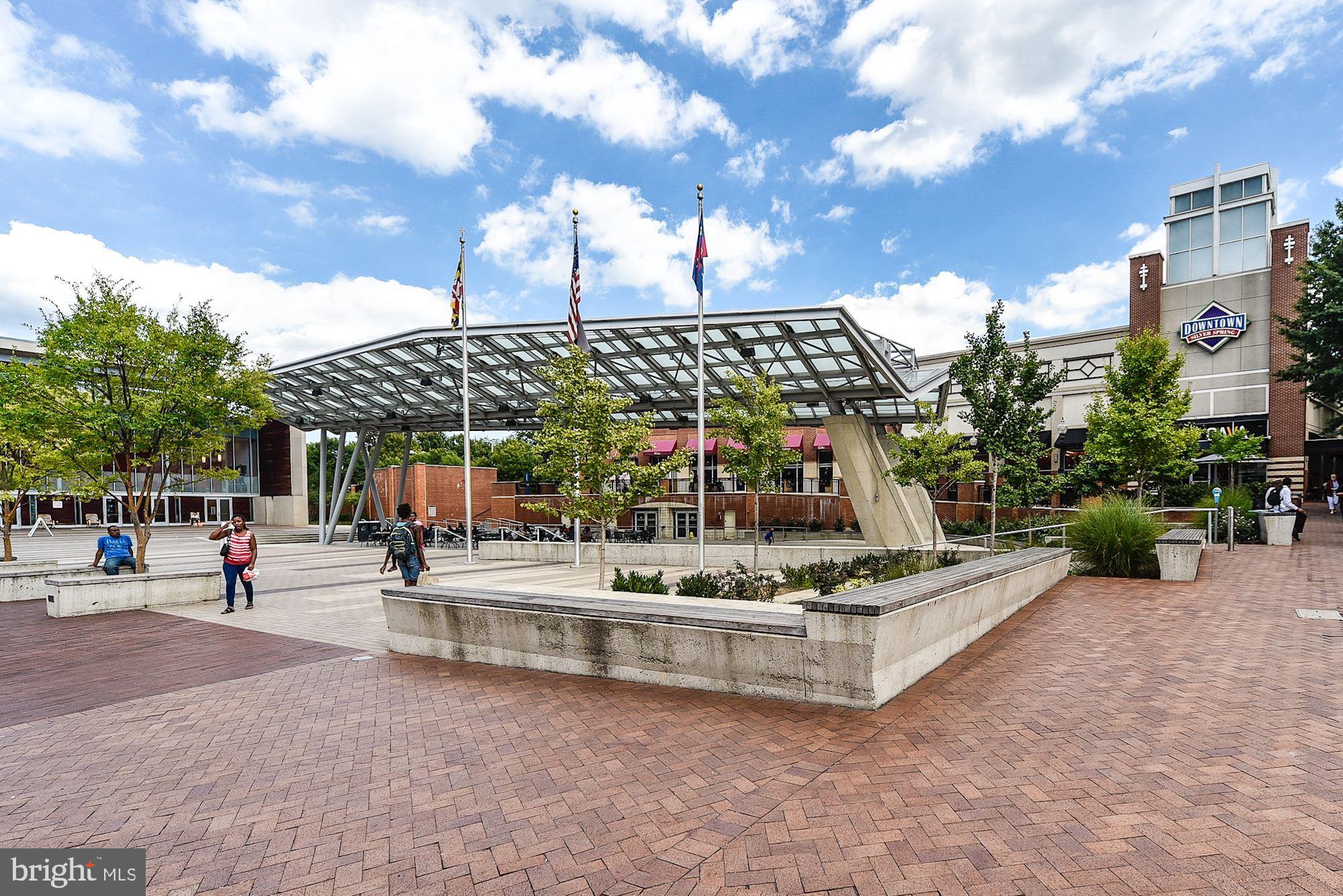 WOODSIDE FOREST - Residential