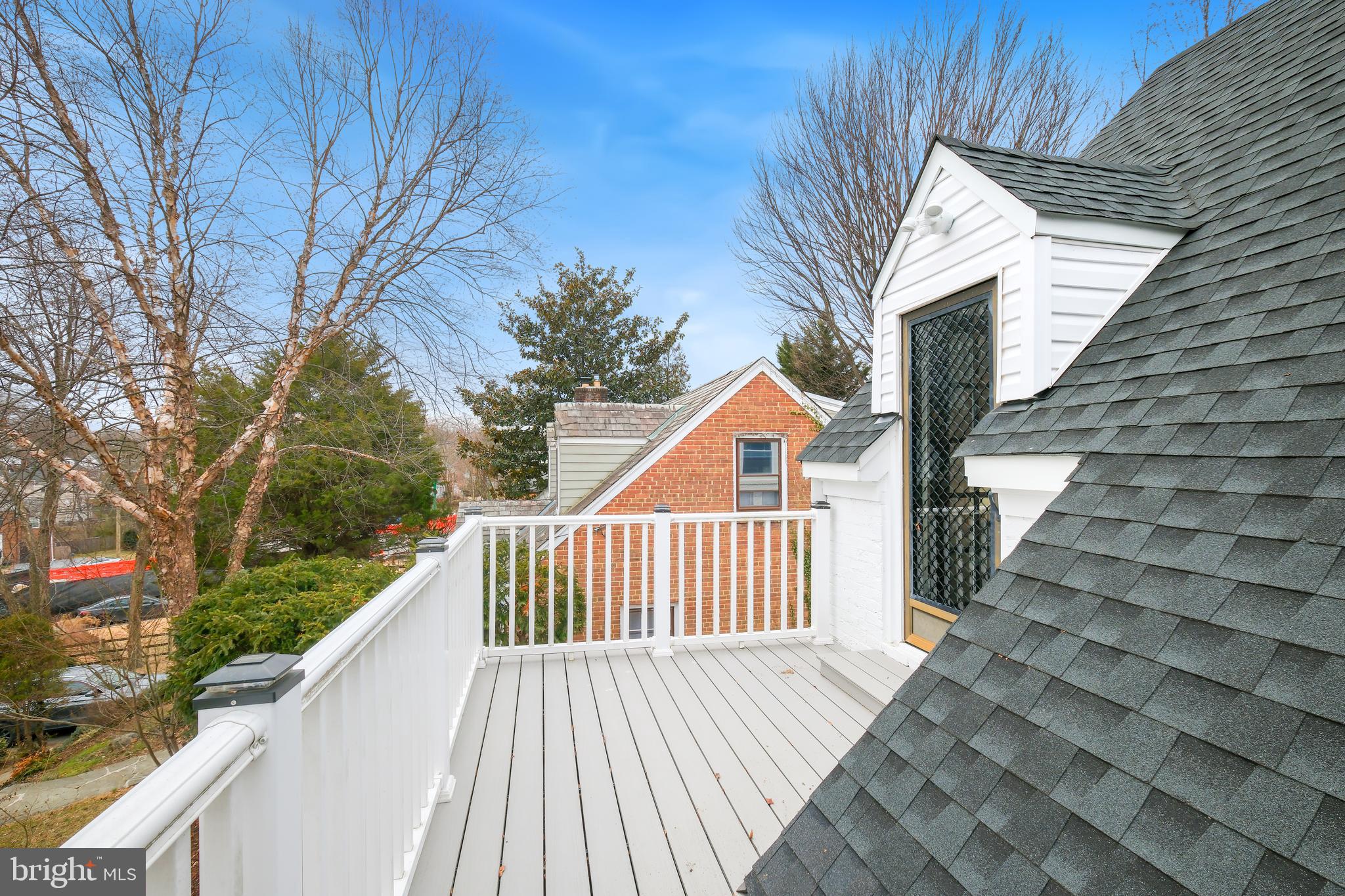 WOODSIDE FOREST - Residential