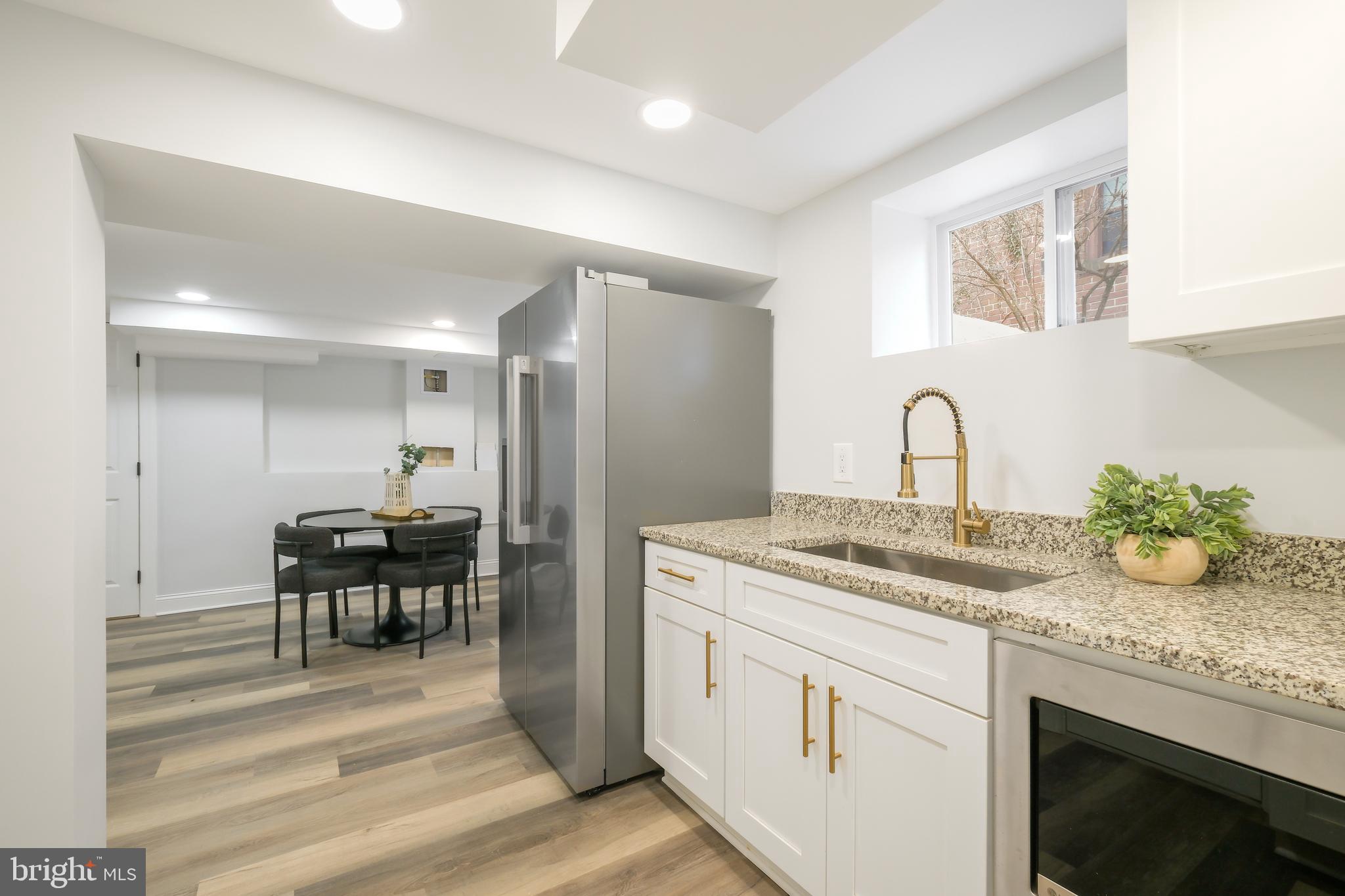 WOODSIDE FOREST - Residential