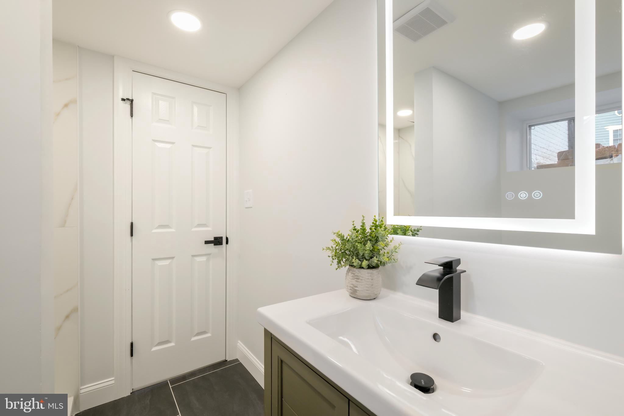 WOODSIDE FOREST - Residential