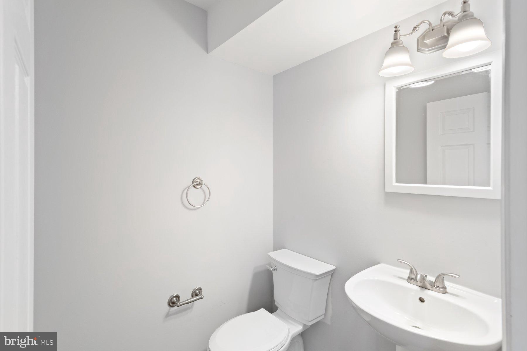 SEVEN OAKS - Residential Lease