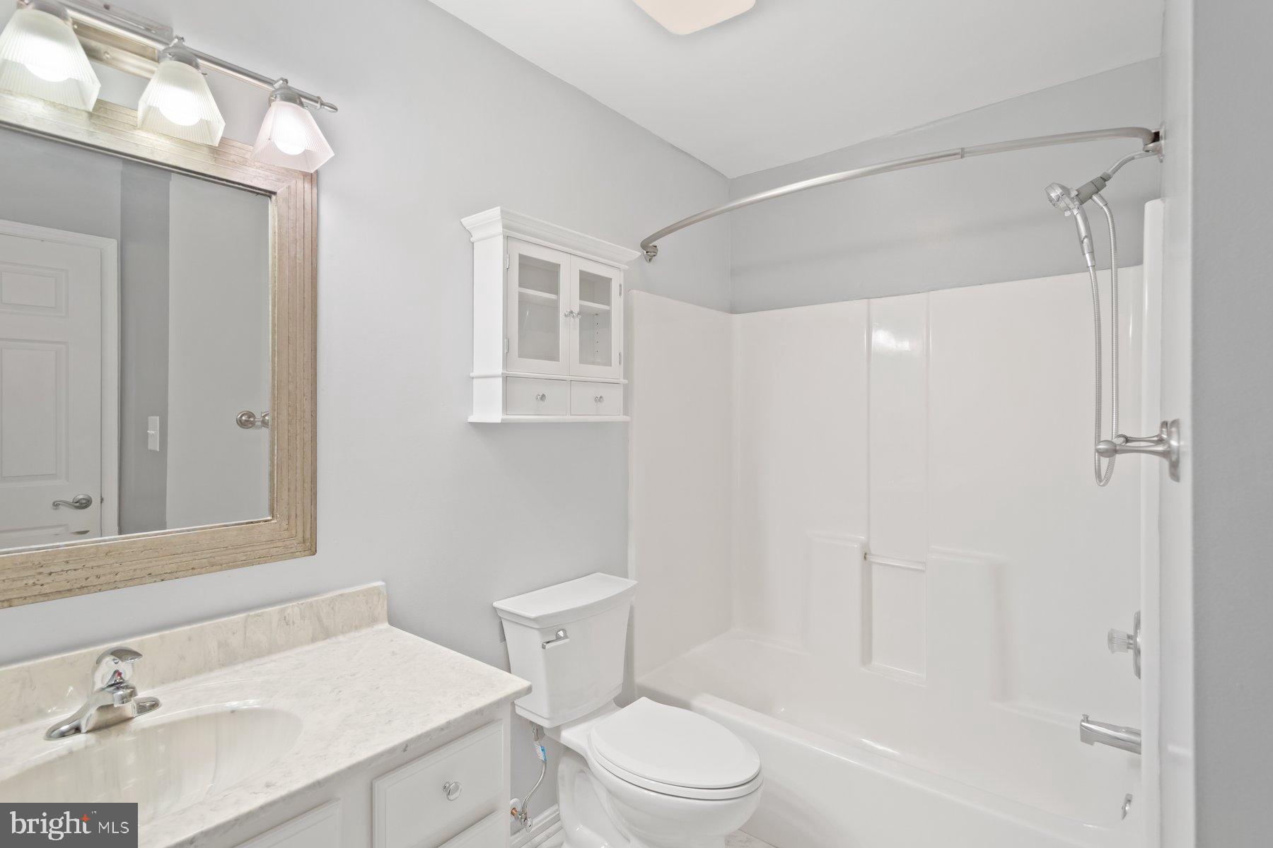 SEVEN OAKS - Residential Lease