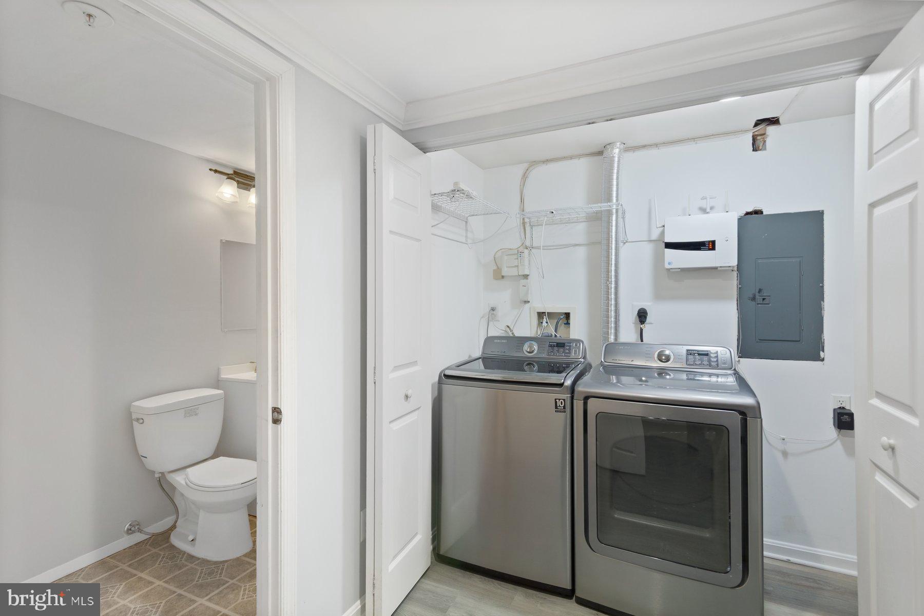 SEVEN OAKS - Residential Lease