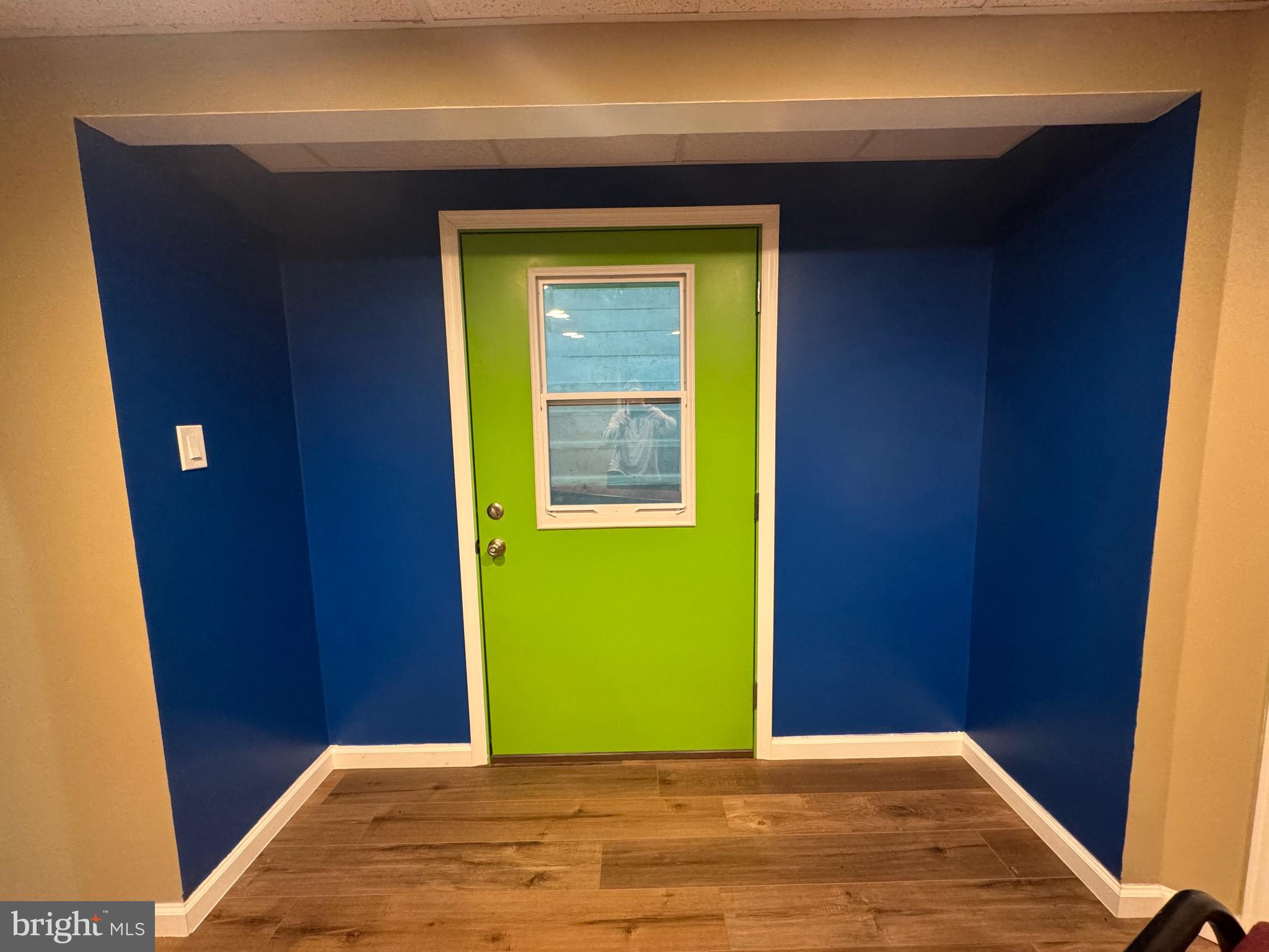 HOLLAND RIDGE - Residential