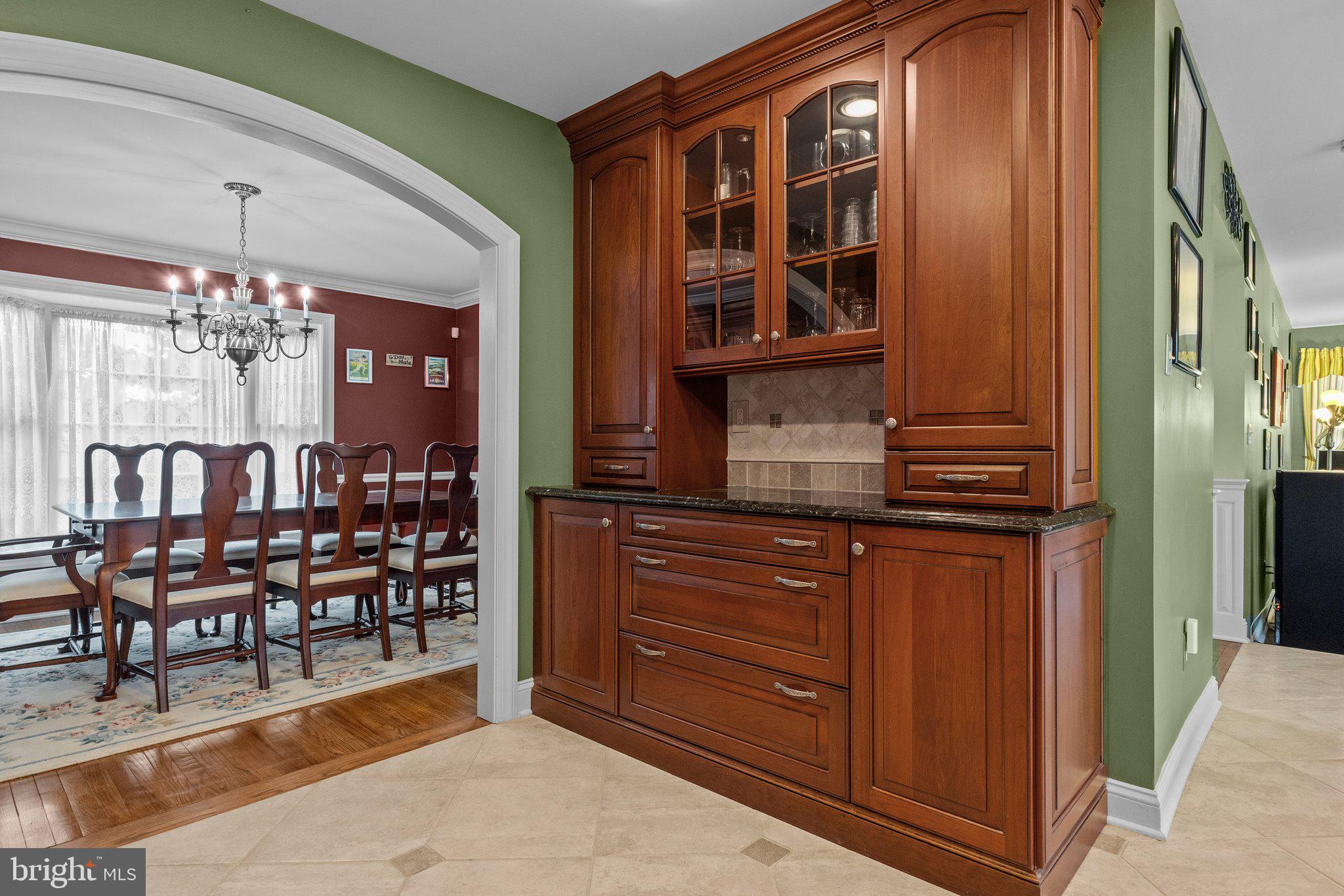 HOLLAND RIDGE - Residential