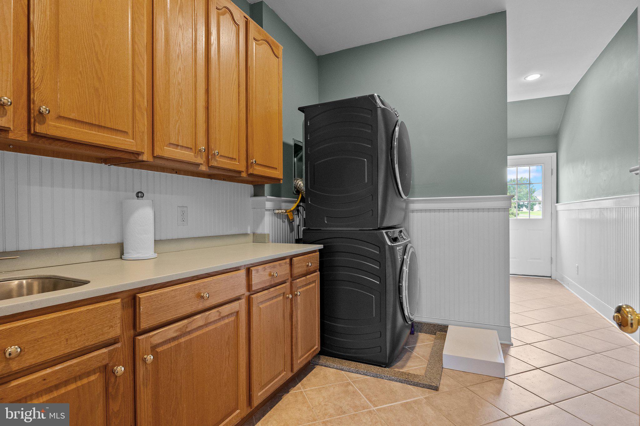 HOLLAND RIDGE - Residential