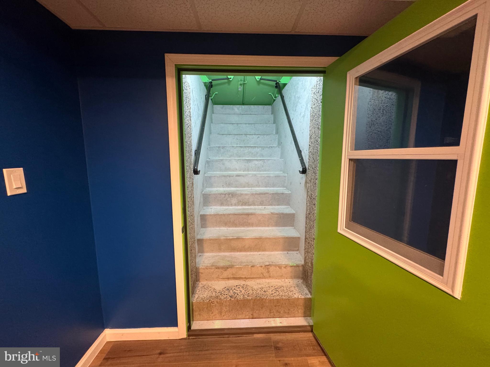 HOLLAND RIDGE - Residential