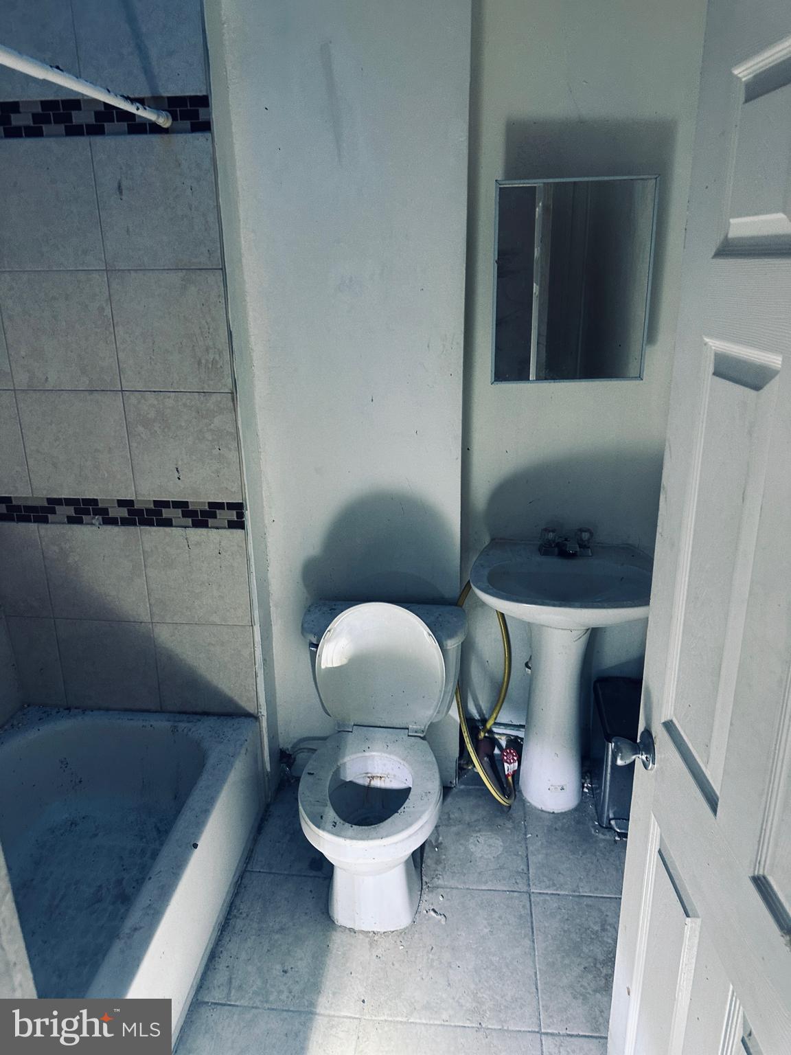 WASHINGTON VILLAGE - Residential