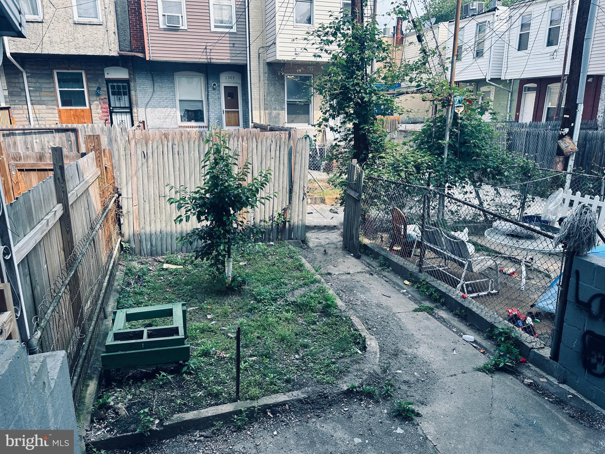 WASHINGTON VILLAGE - Residential