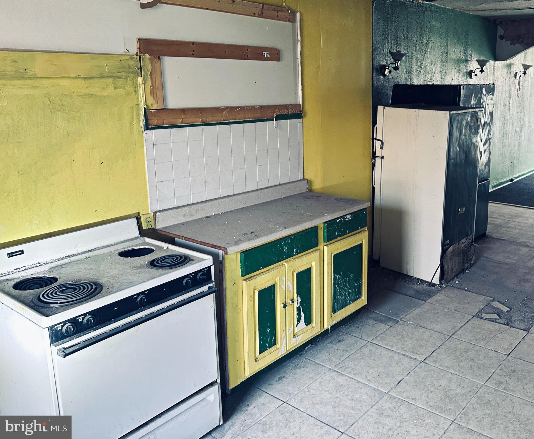 WASHINGTON VILLAGE - Residential