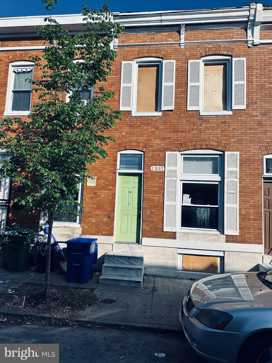 Wonderful opportunity to own or invest in this brick townhome in the neighborhood of Washington Village. Home features an open floor plan with carpet floors, a living room that leads to the kitchen-dining combo, three spacious bedrooms, a full bath with soaking tub, and a partially finished basement with recreation room and utility room. Home is close to Carroll Park and a few minutes away from the Inner Harbor and Downtown Baltimore.