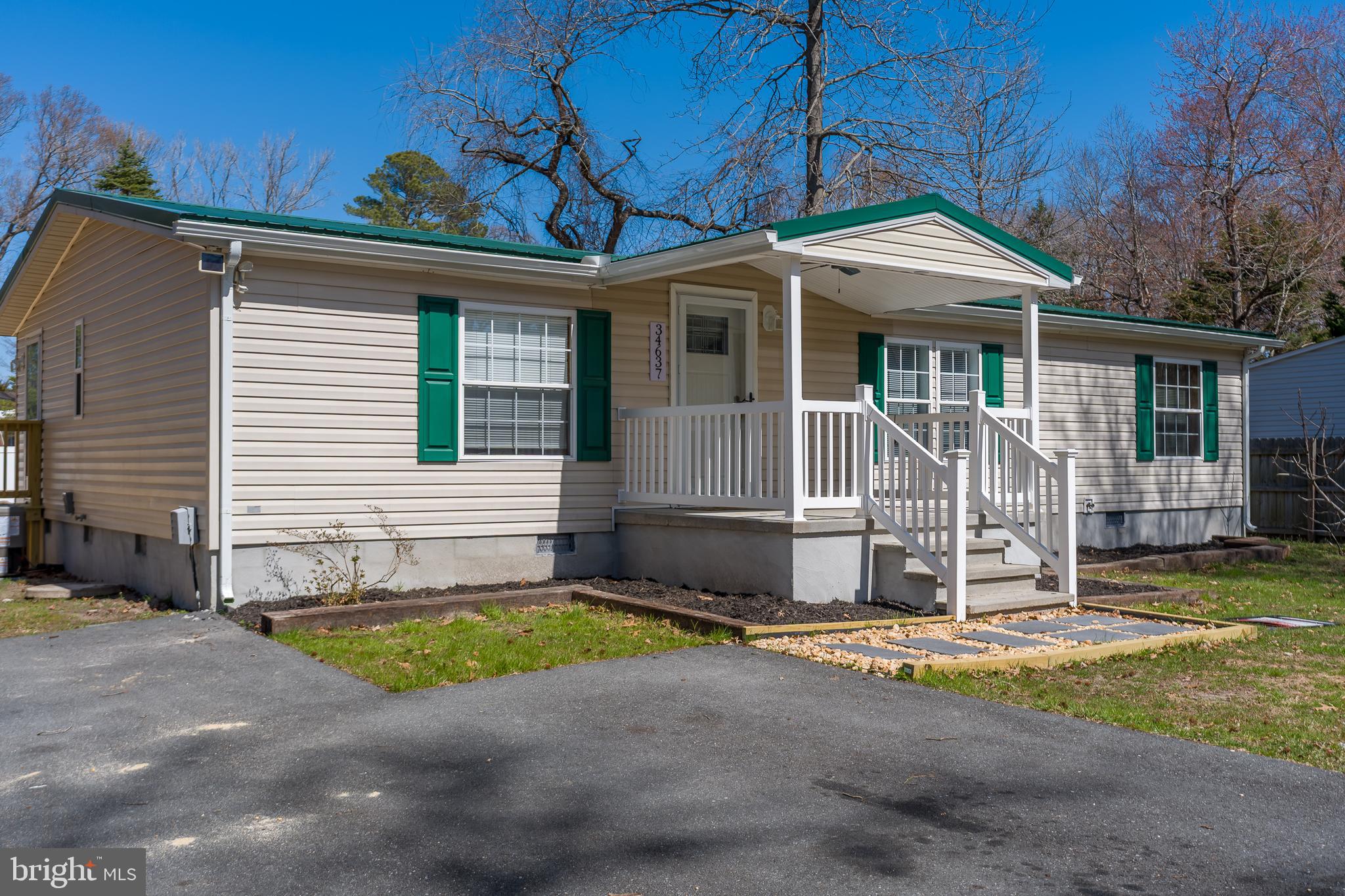 SHERWOOD ACRES - Residential