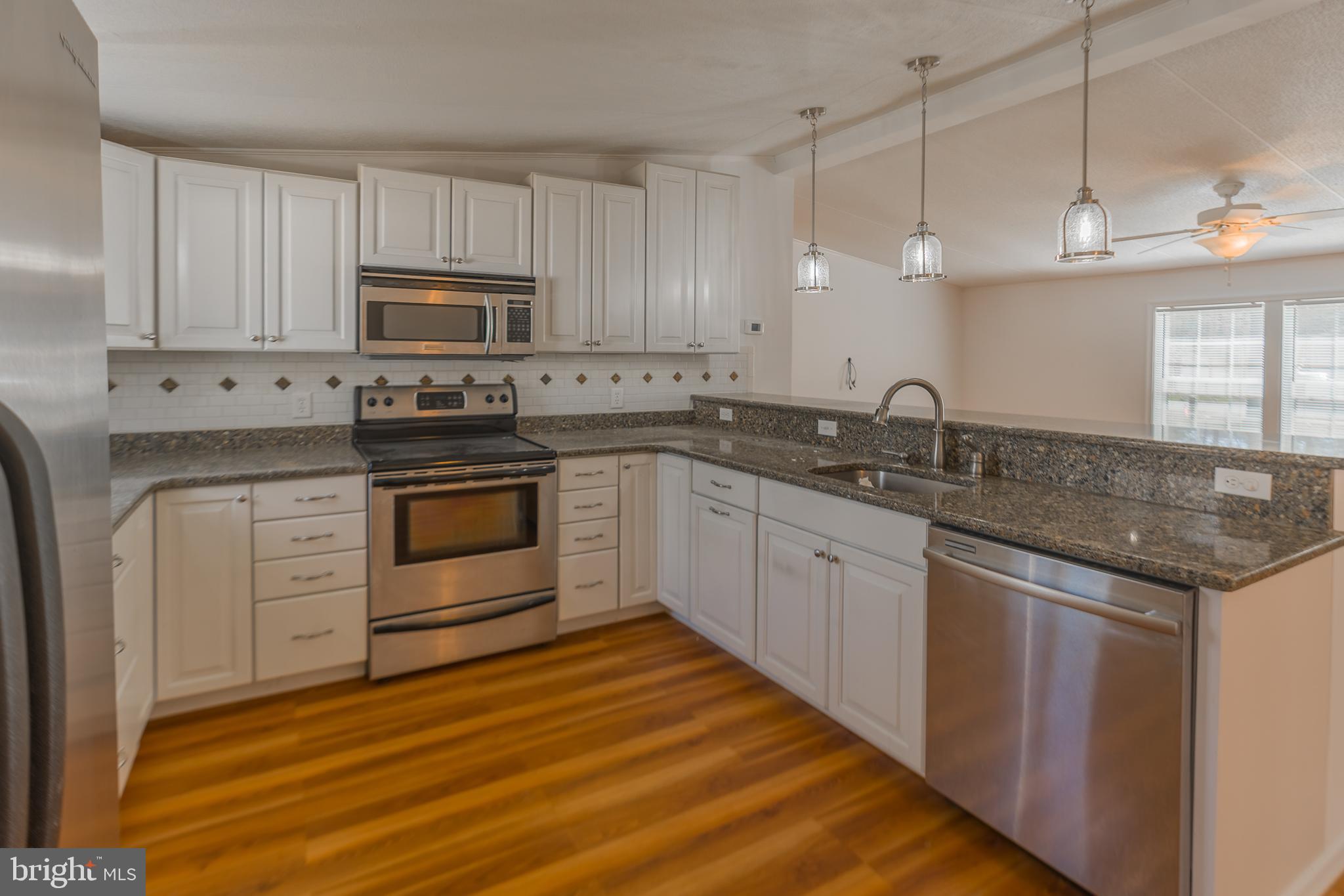 SHERWOOD ACRES - Residential