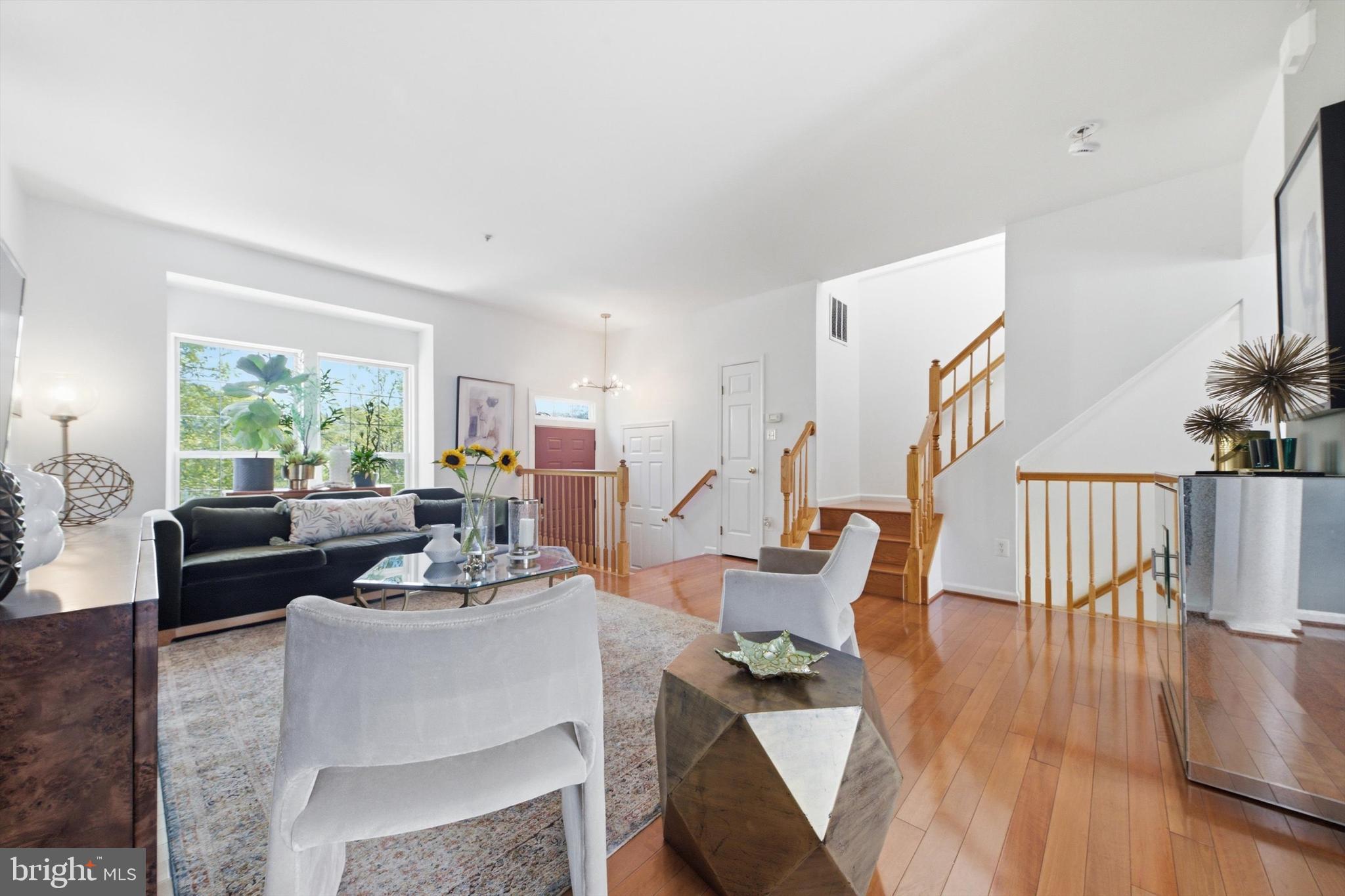 20934 MOUNTAIN LAKE TERRACE 1903