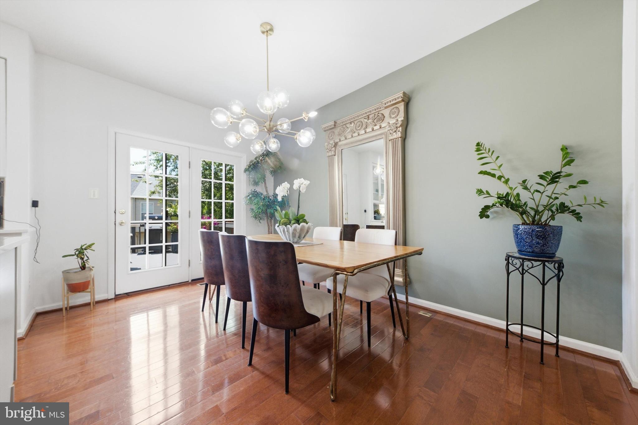20934 MOUNTAIN LAKE TERRACE 1903