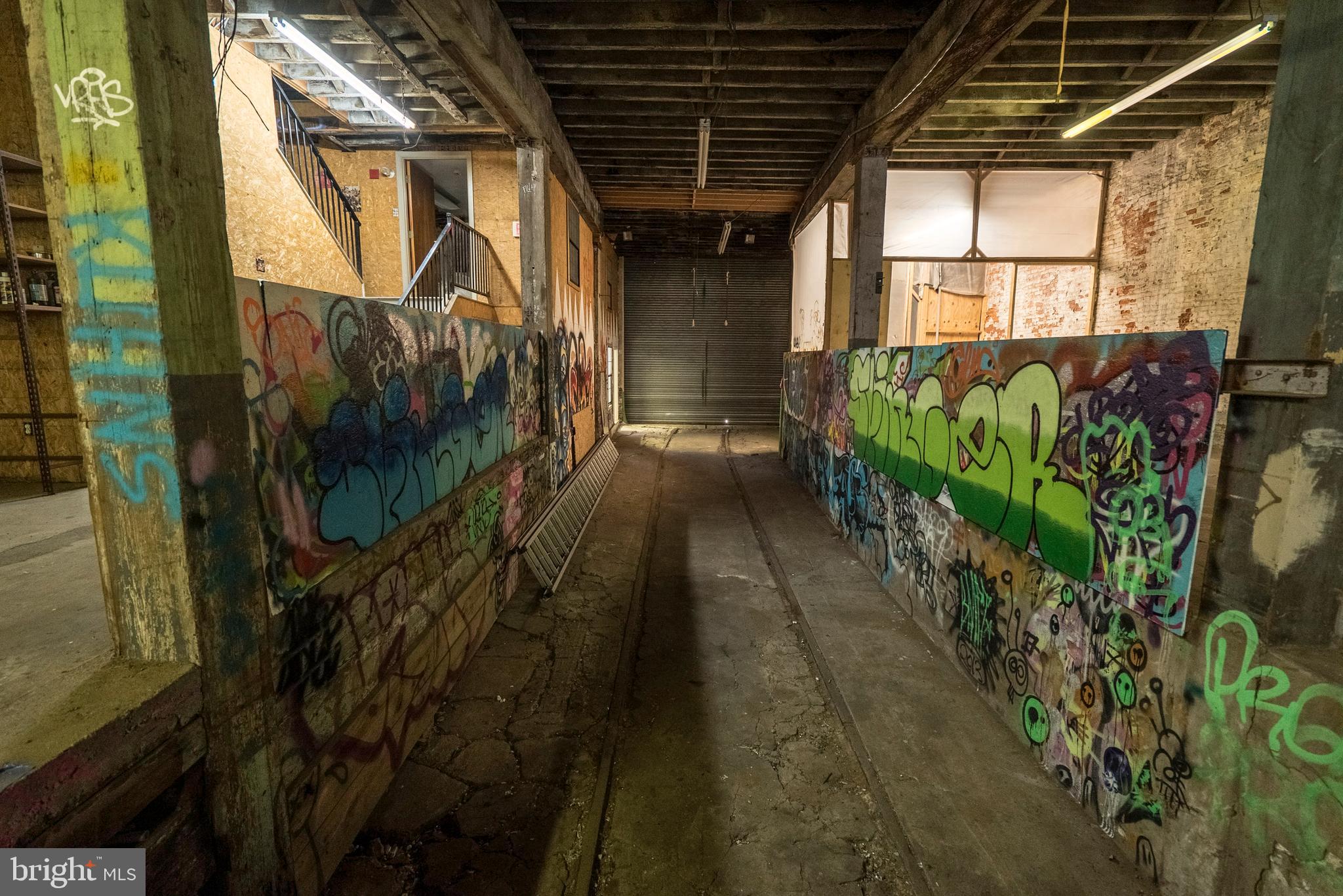 OLDE KENSINGTON - Commercial Sale