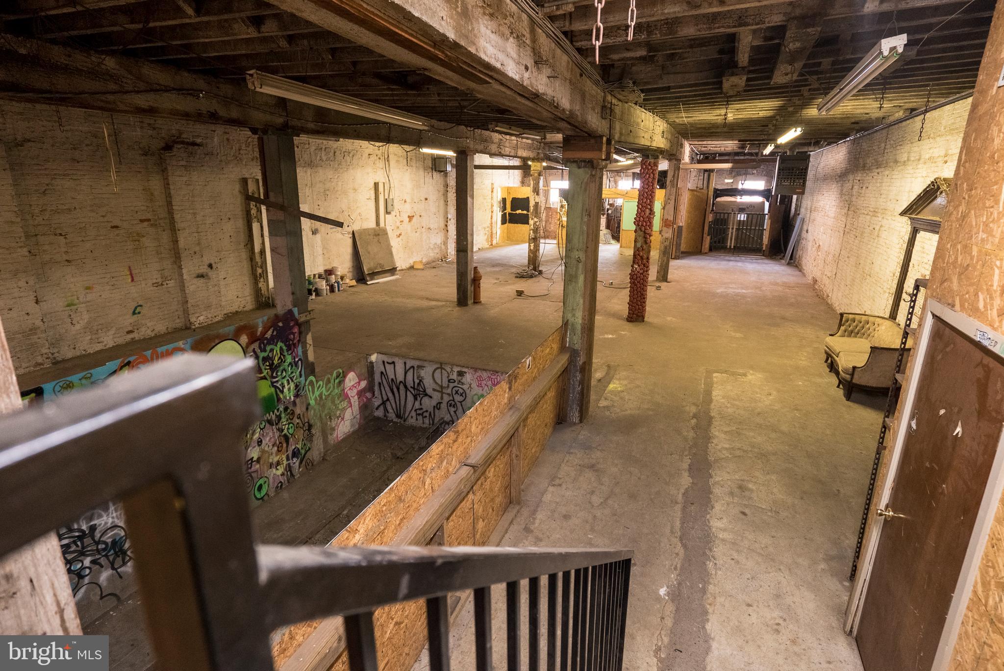 OLDE KENSINGTON - Commercial Sale