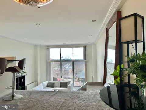 1200 N Nash Street Unit 230, Arlington, VA MLS: VAAR2054894