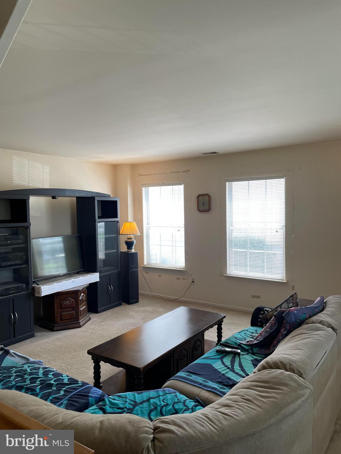 OAKWOOD COMMONS AT BURKE - Residential