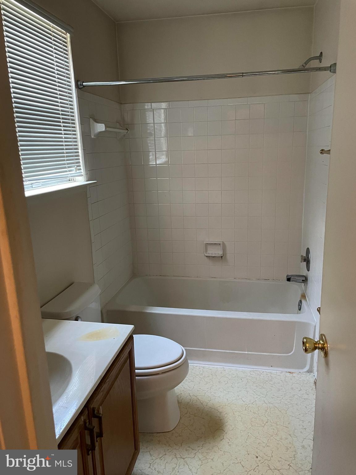 OAKWOOD COMMONS AT BURKE - Residential