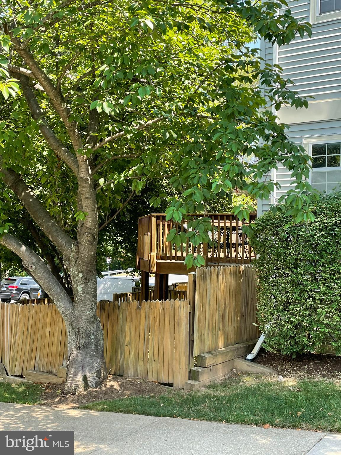 OAKWOOD COMMONS AT BURKE - Residential