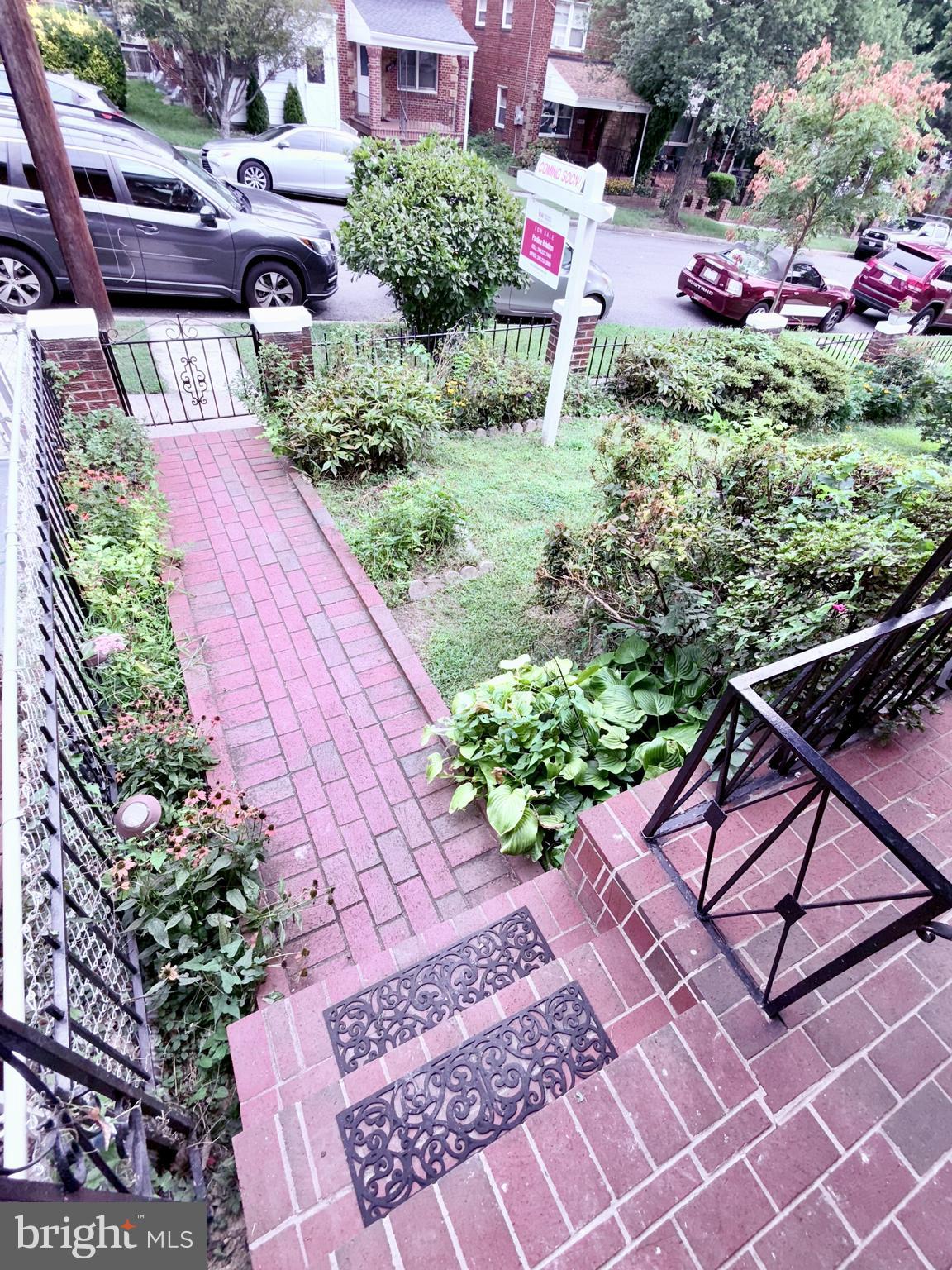 5908 NE 8TH STREET NE