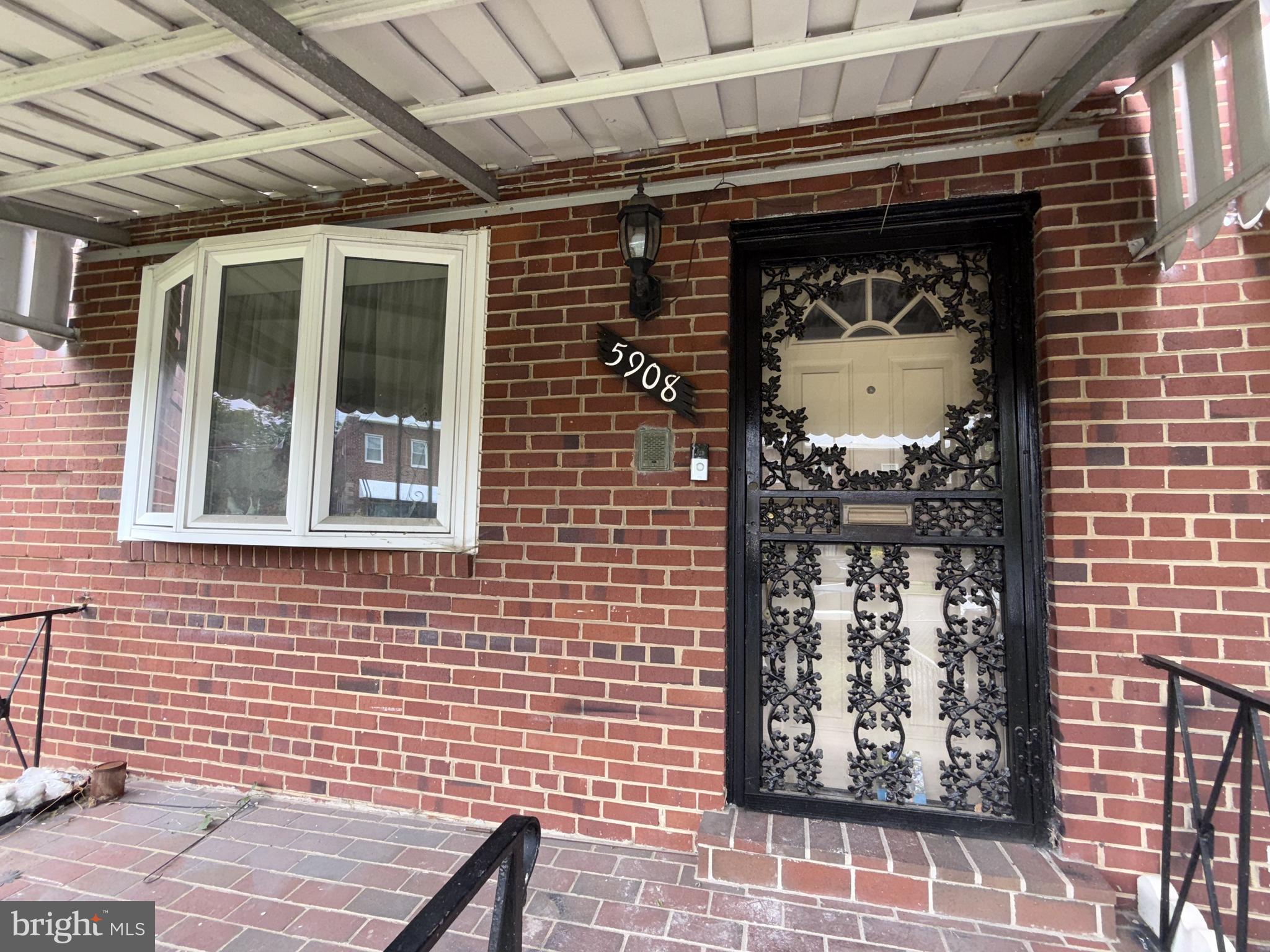 5908 NE 8TH STREET NE