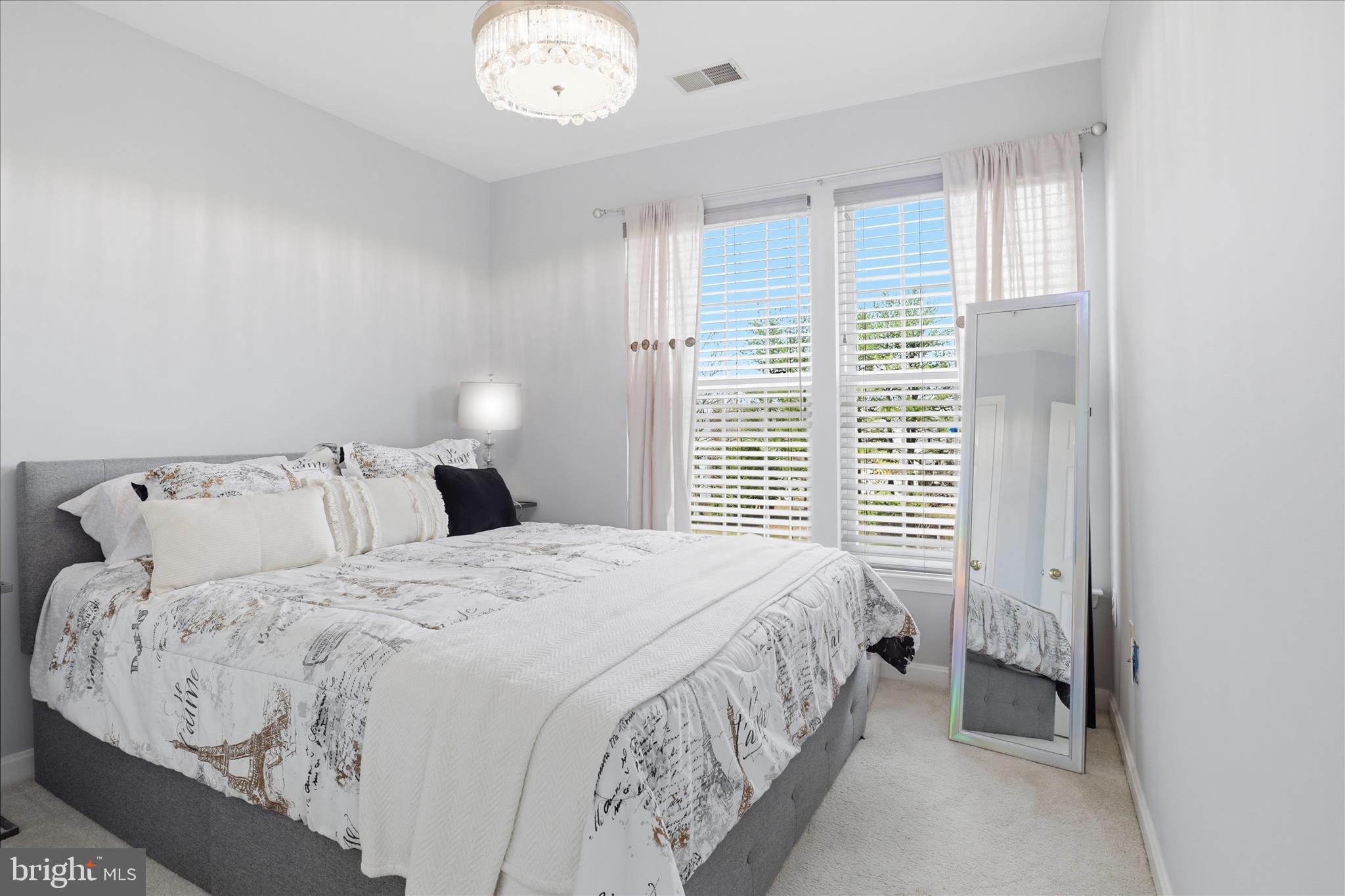 KINGSLEY HALL - Residential