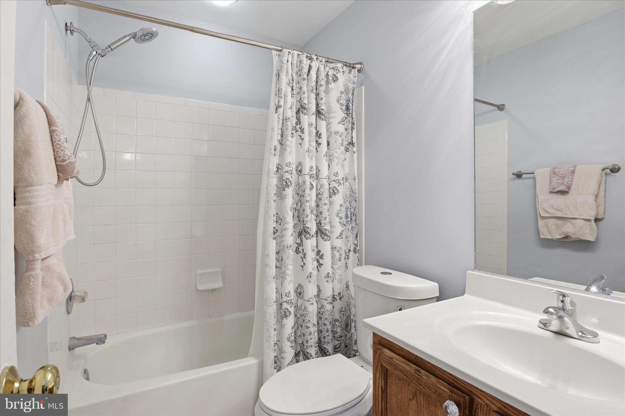 KINGSLEY HALL - Residential