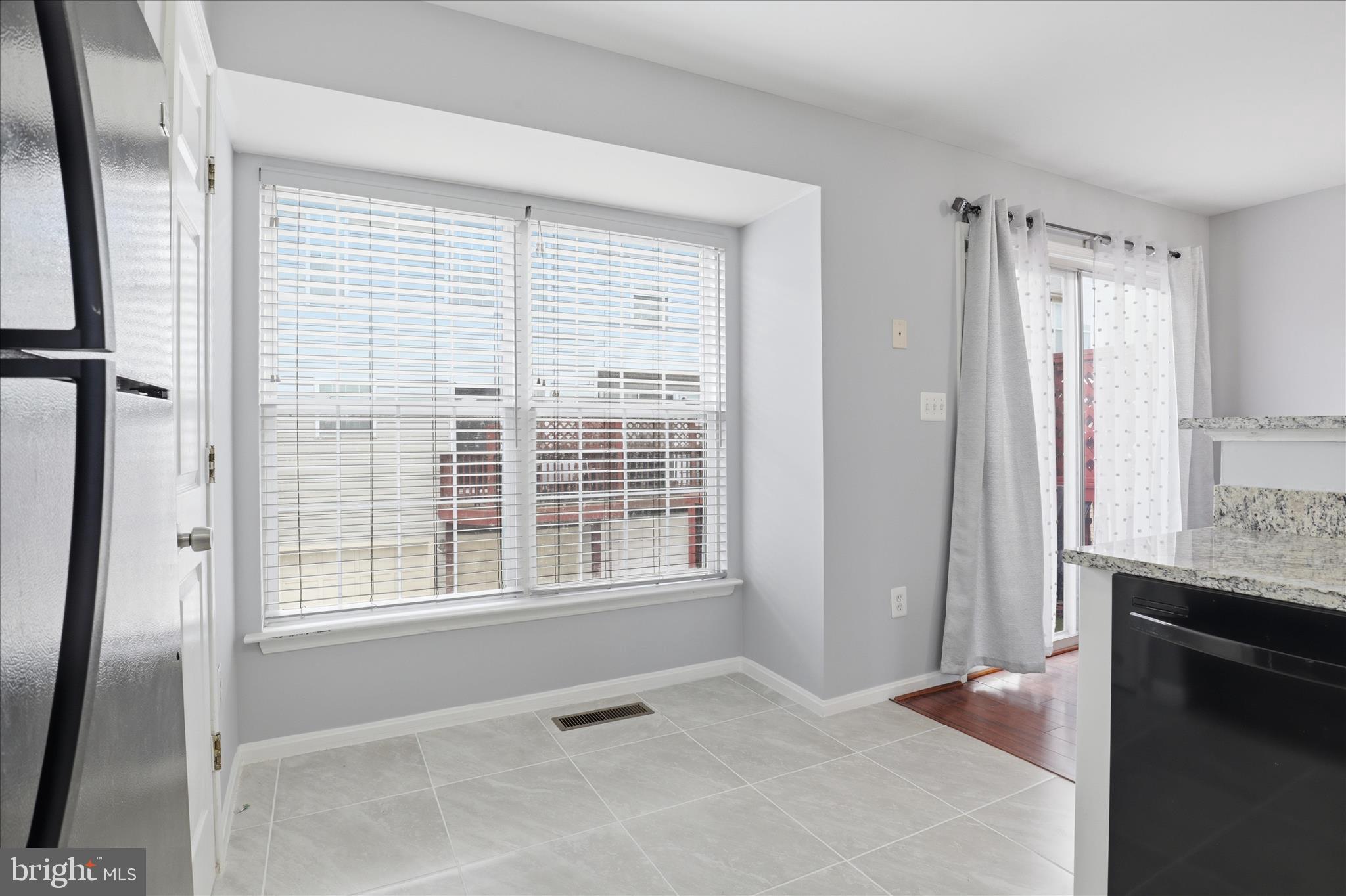 KINGSLEY HALL - Residential