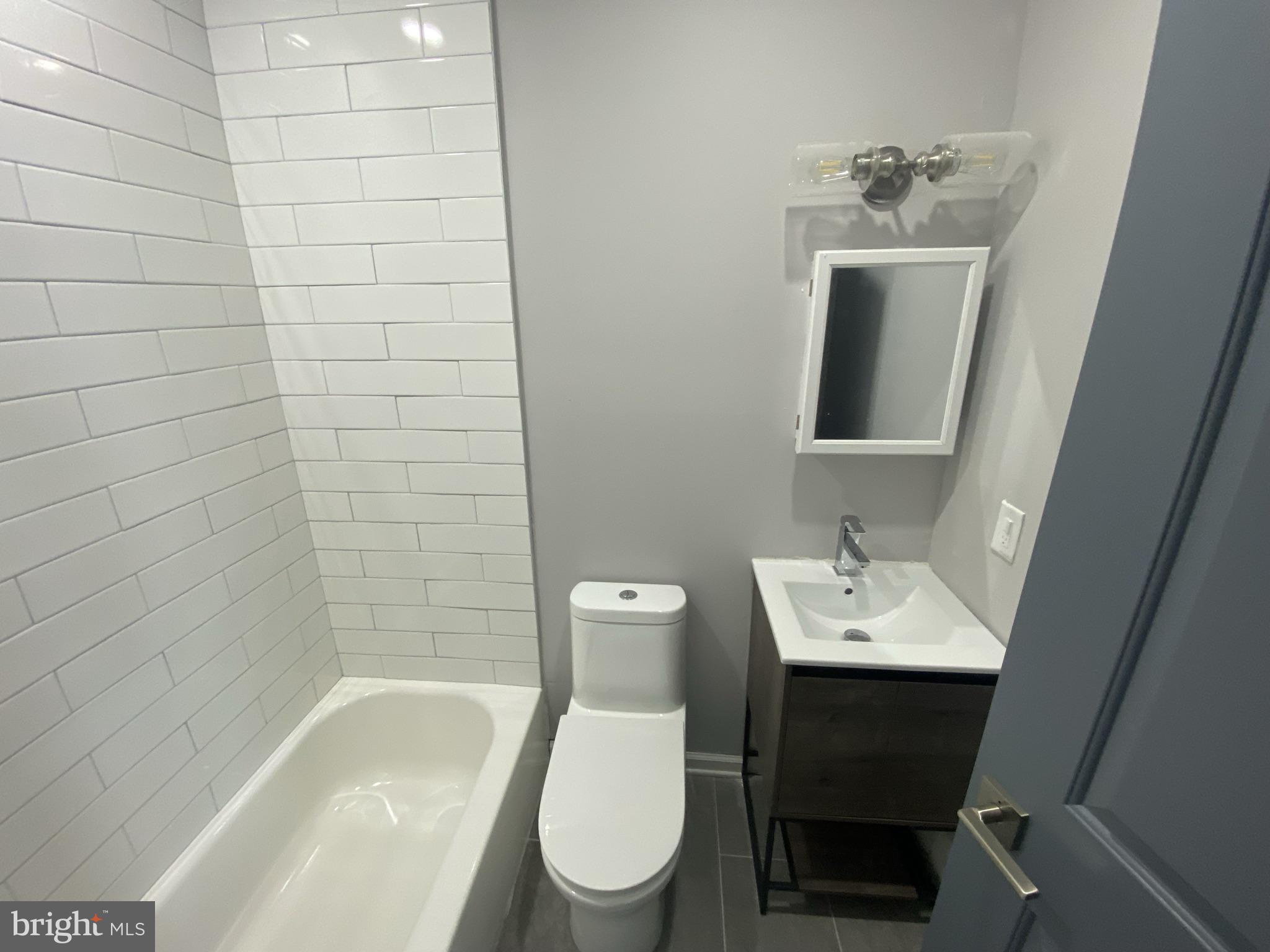 PASSYUNK SQUARE - Residential Lease