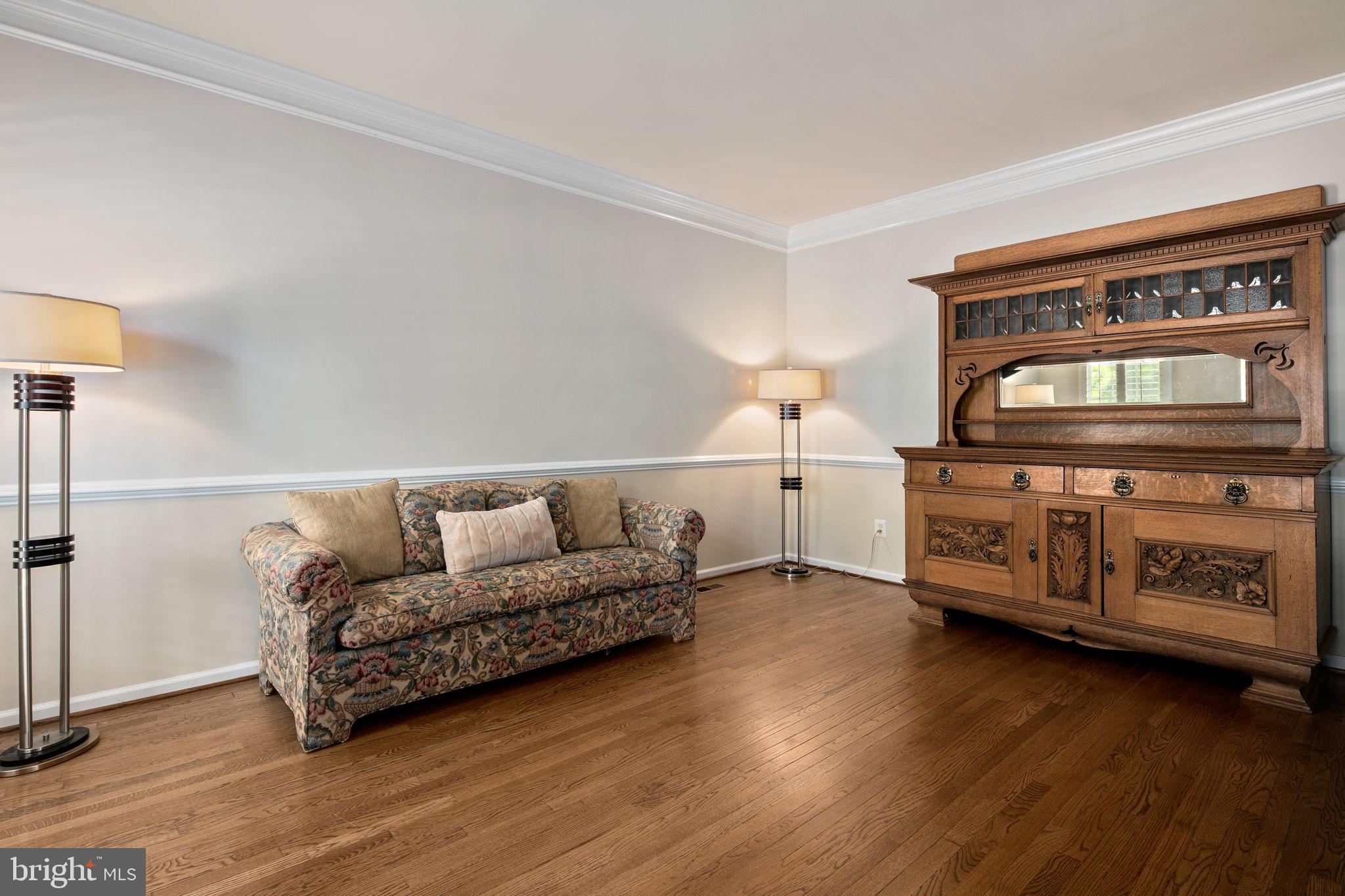 FARMWELL HUNT - Residential