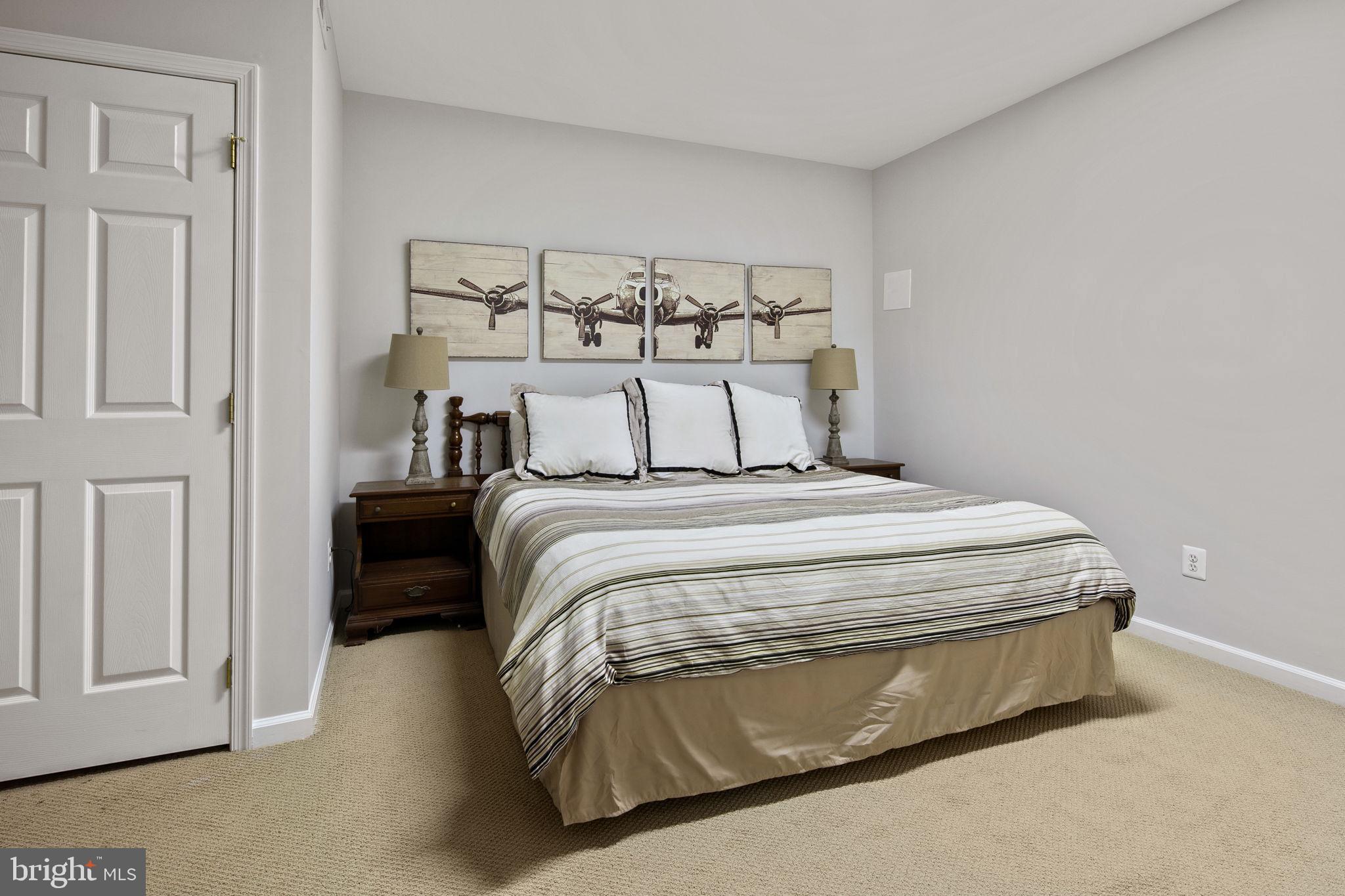 FARMWELL HUNT - Residential