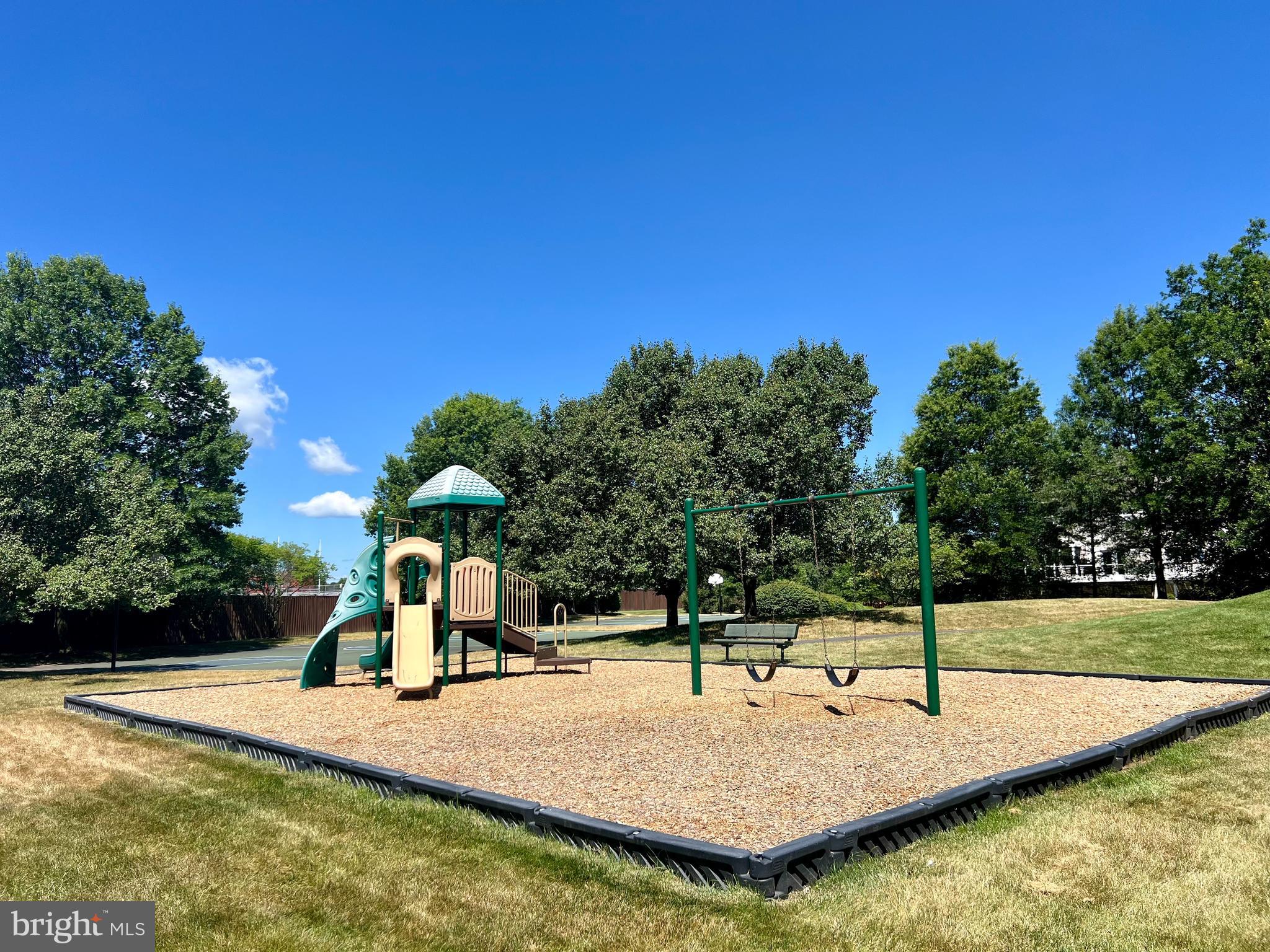 FARMWELL HUNT - Residential