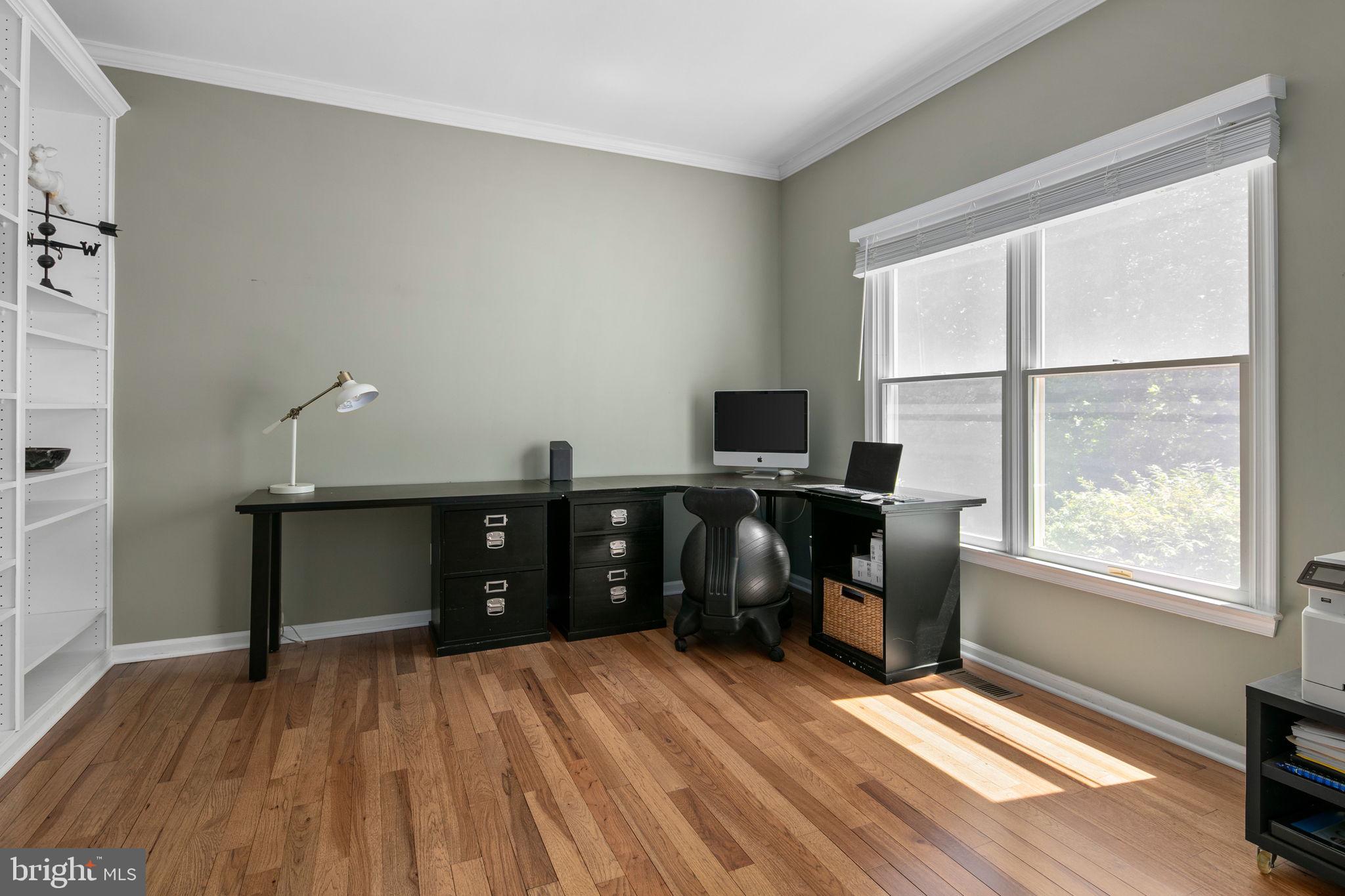 FARMWELL HUNT - Residential