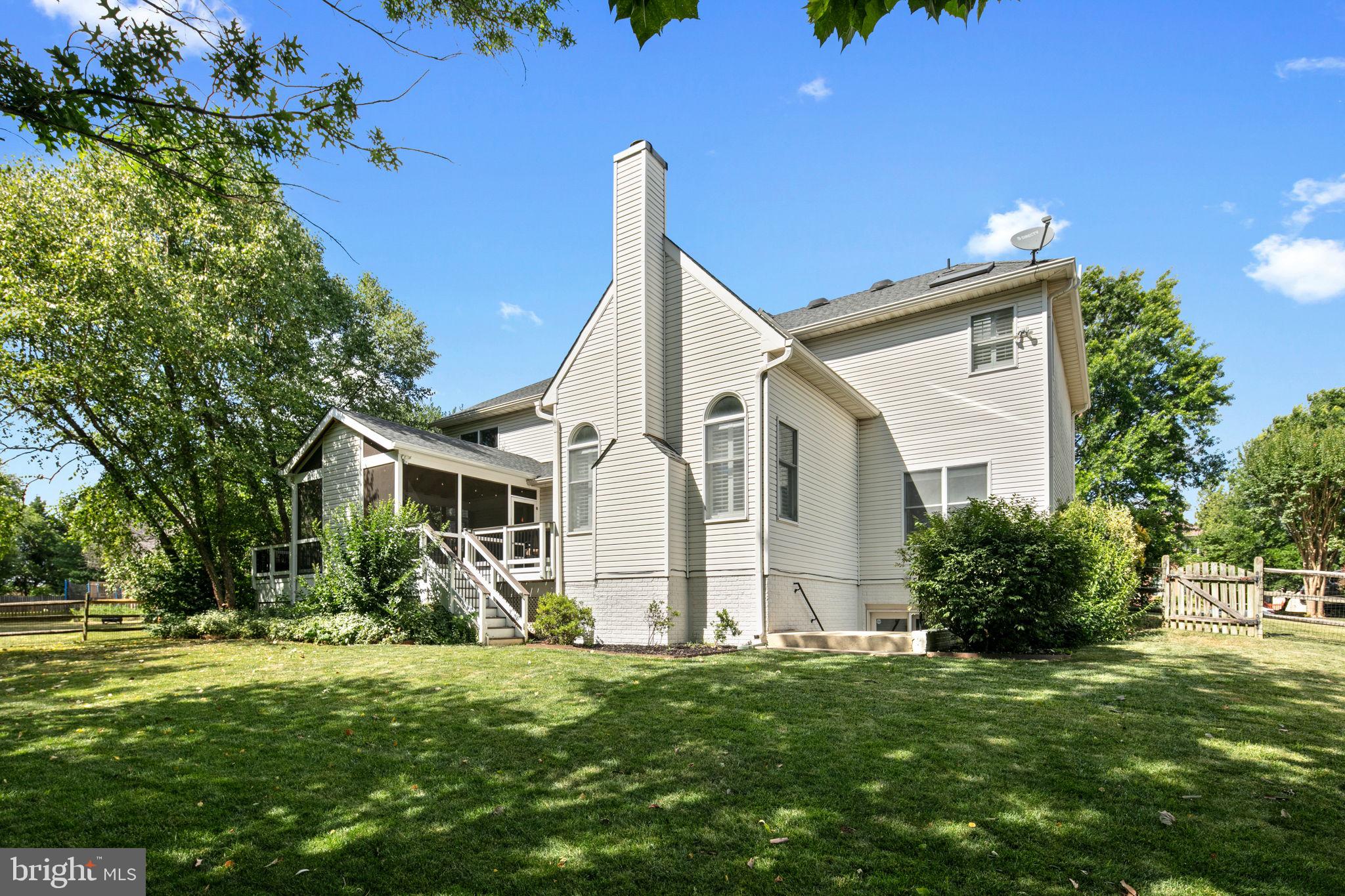 FARMWELL HUNT - Residential