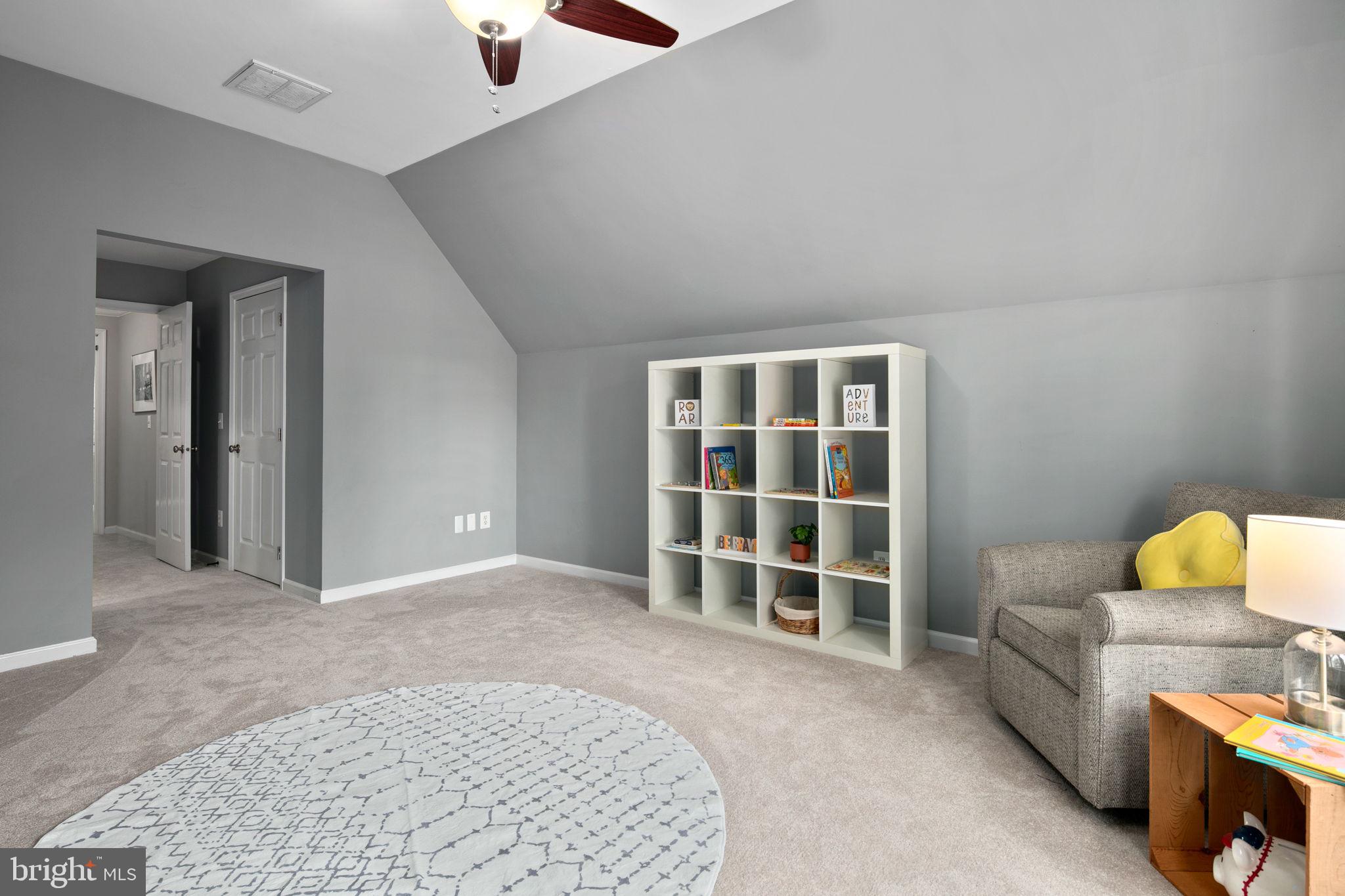 FARMWELL HUNT - Residential