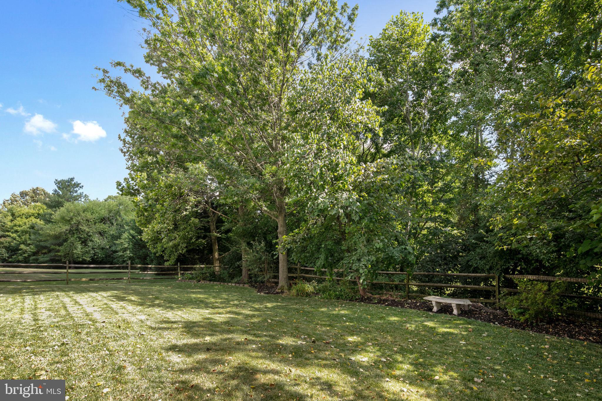 FARMWELL HUNT - Residential