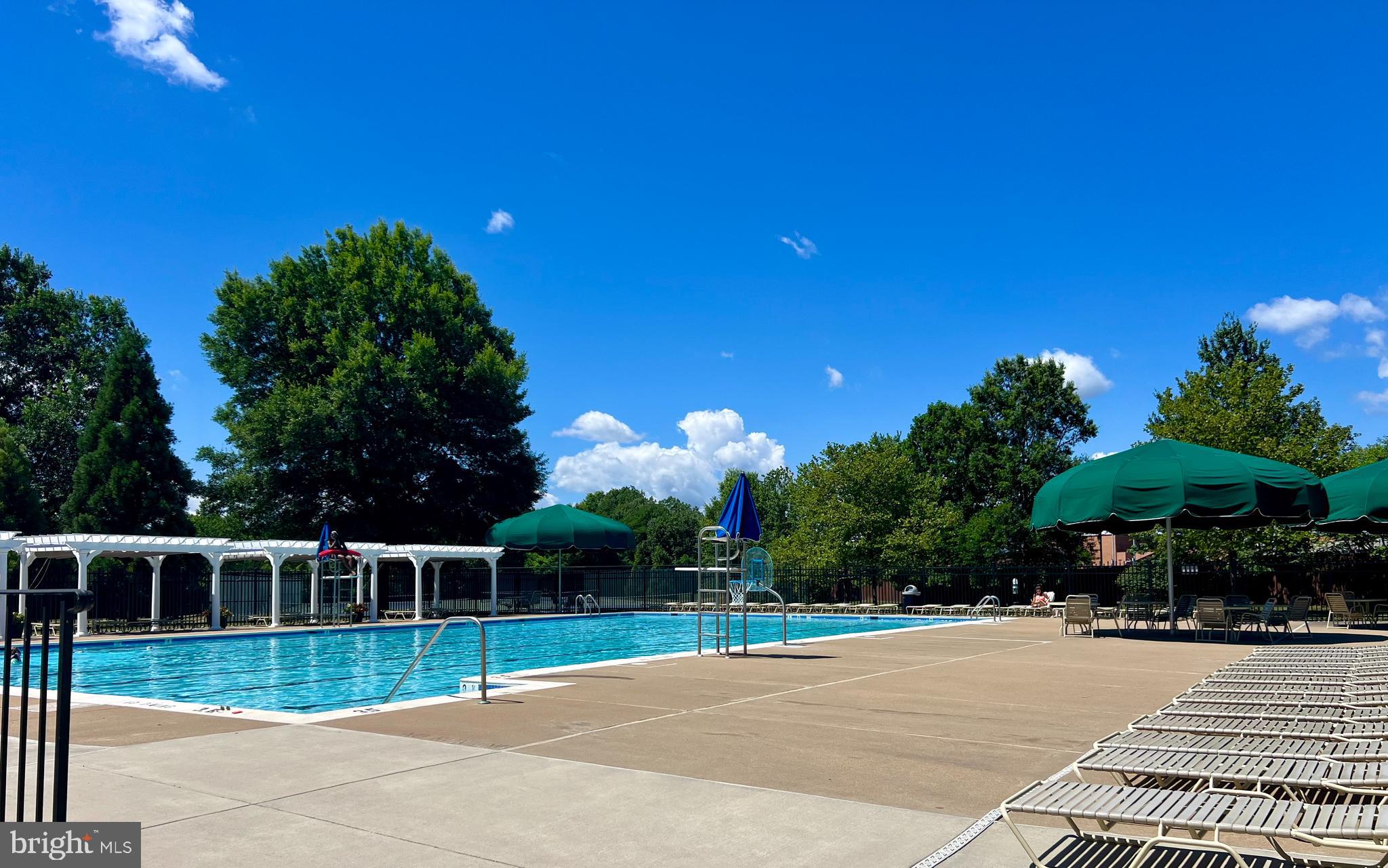 FARMWELL HUNT - Residential