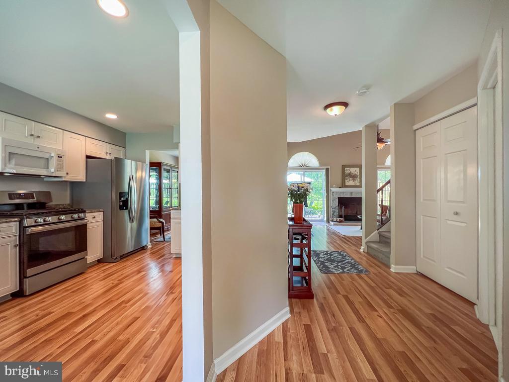 33 LAUREL CIRCLE