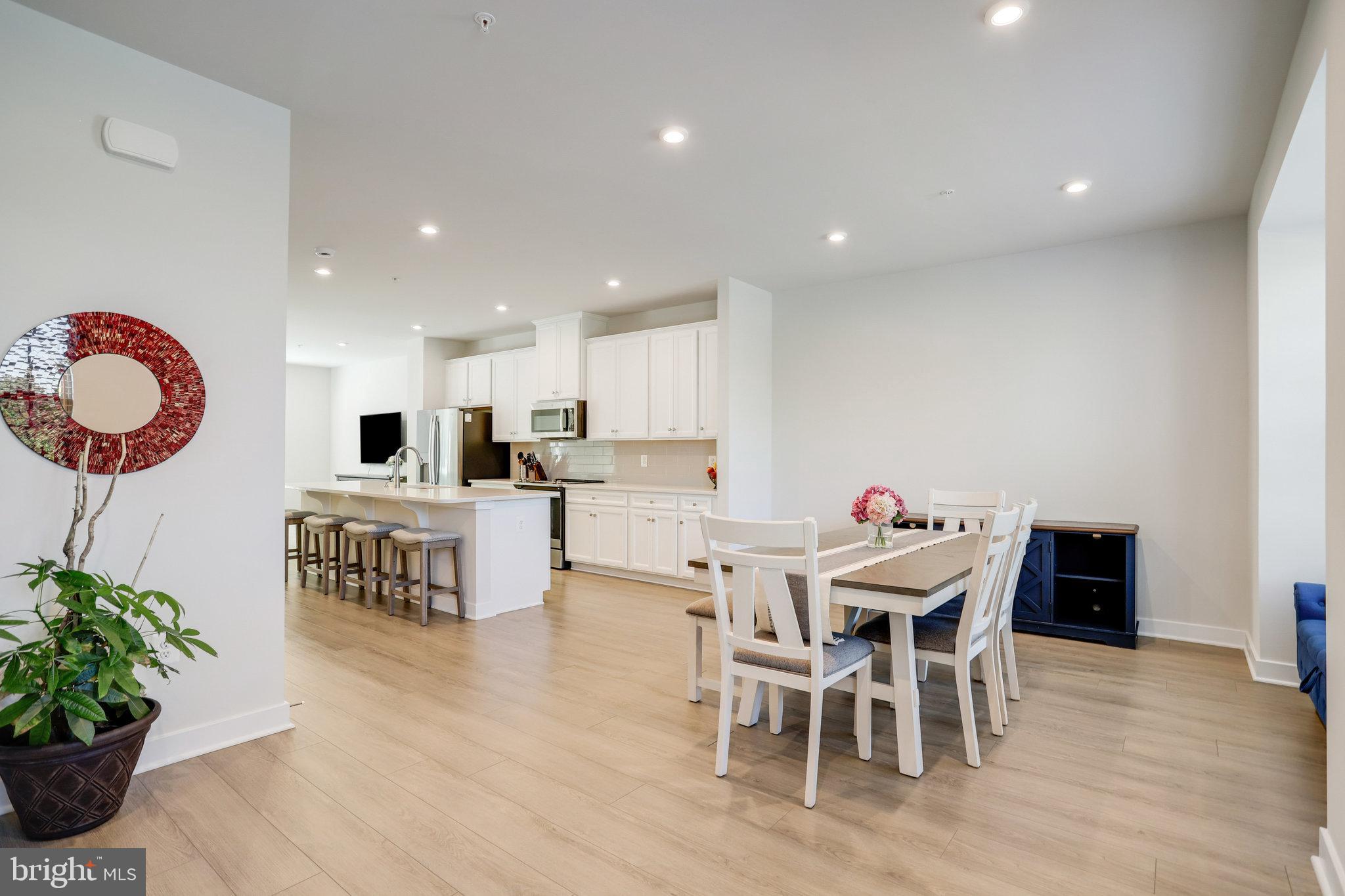 WESTSIDE - Residential